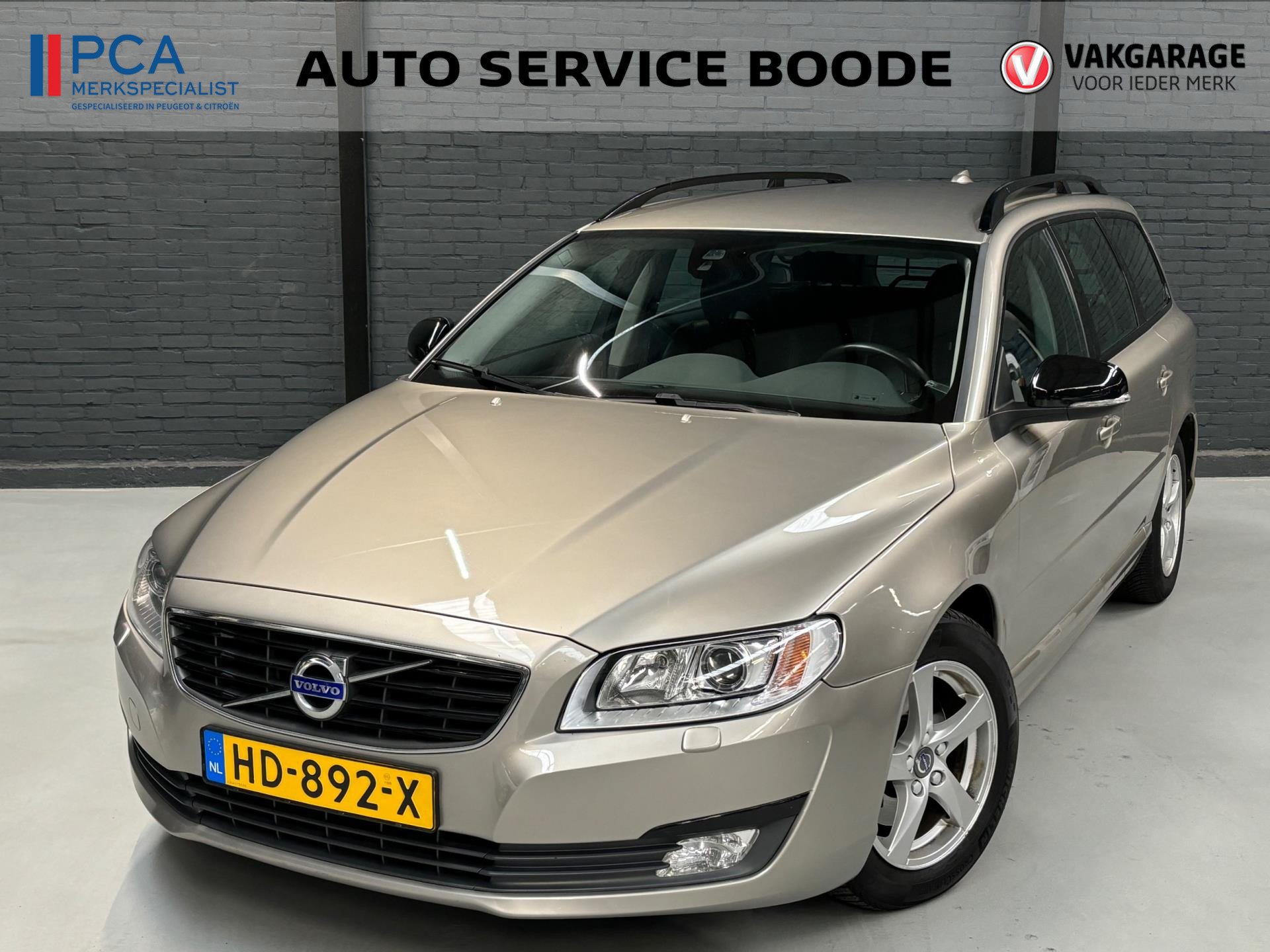 Volvo V70 2.0 D4 (180 pk) Dynamic Edition - leer - navigatie- trekhaak