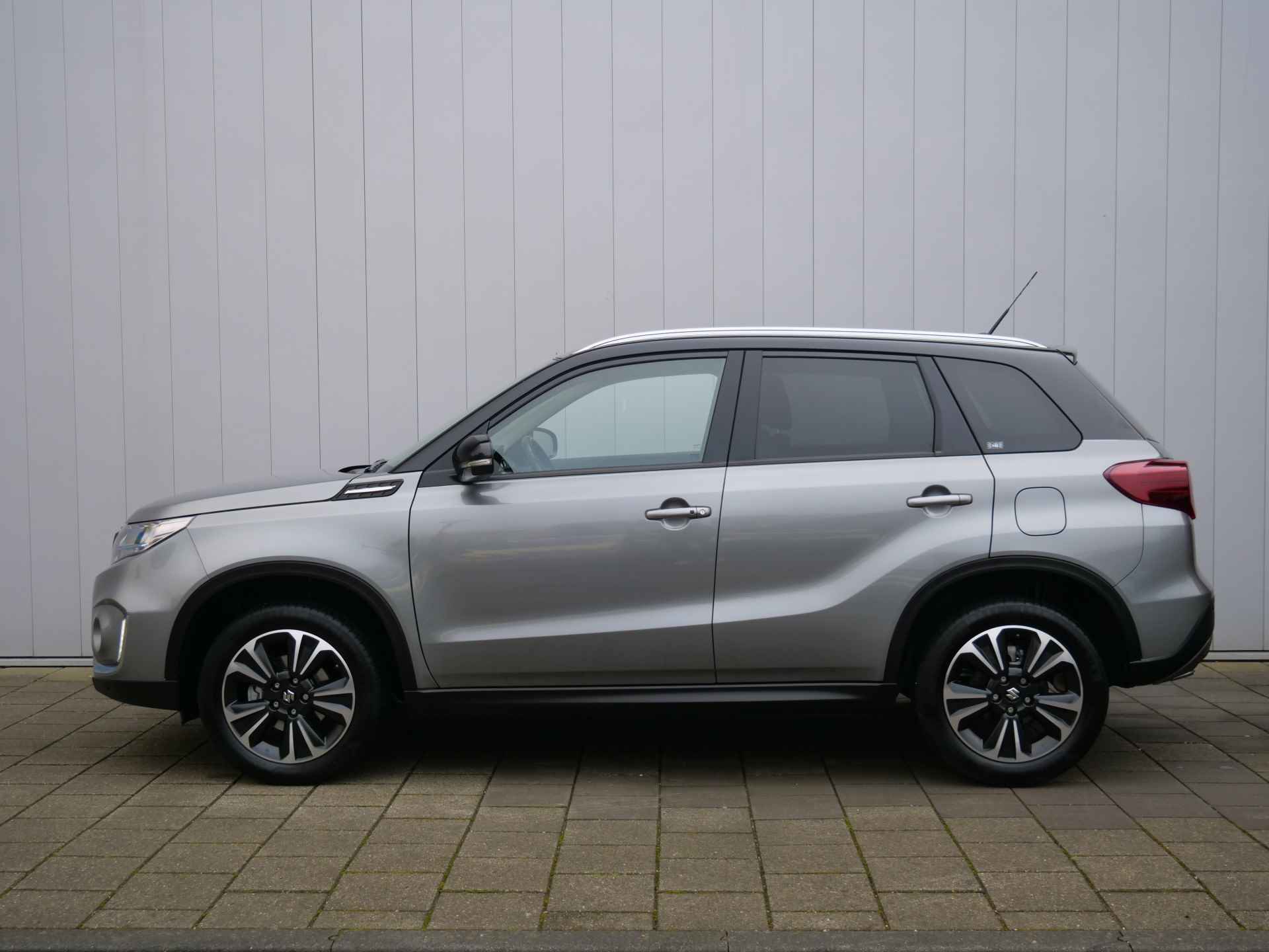 Suzuki Vitara 1.4 Boosterjet Style Smart Hybrid 130 Pk Automaat Navigatie / DAB / Camera / Trekhaak - 18/40