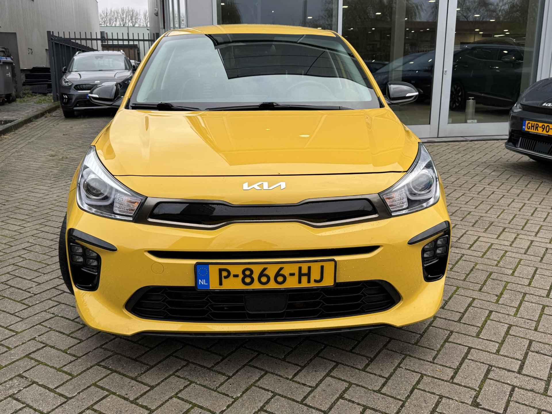 Kia Rio 1.0 T-GDi MHEV GT-Line | Keyless | Achteruitrij camera | Apple Carplay/Android Auto | Adaptieve cruise control | Full map navigatie | Stoel/Stuurverwarming | - 2/40