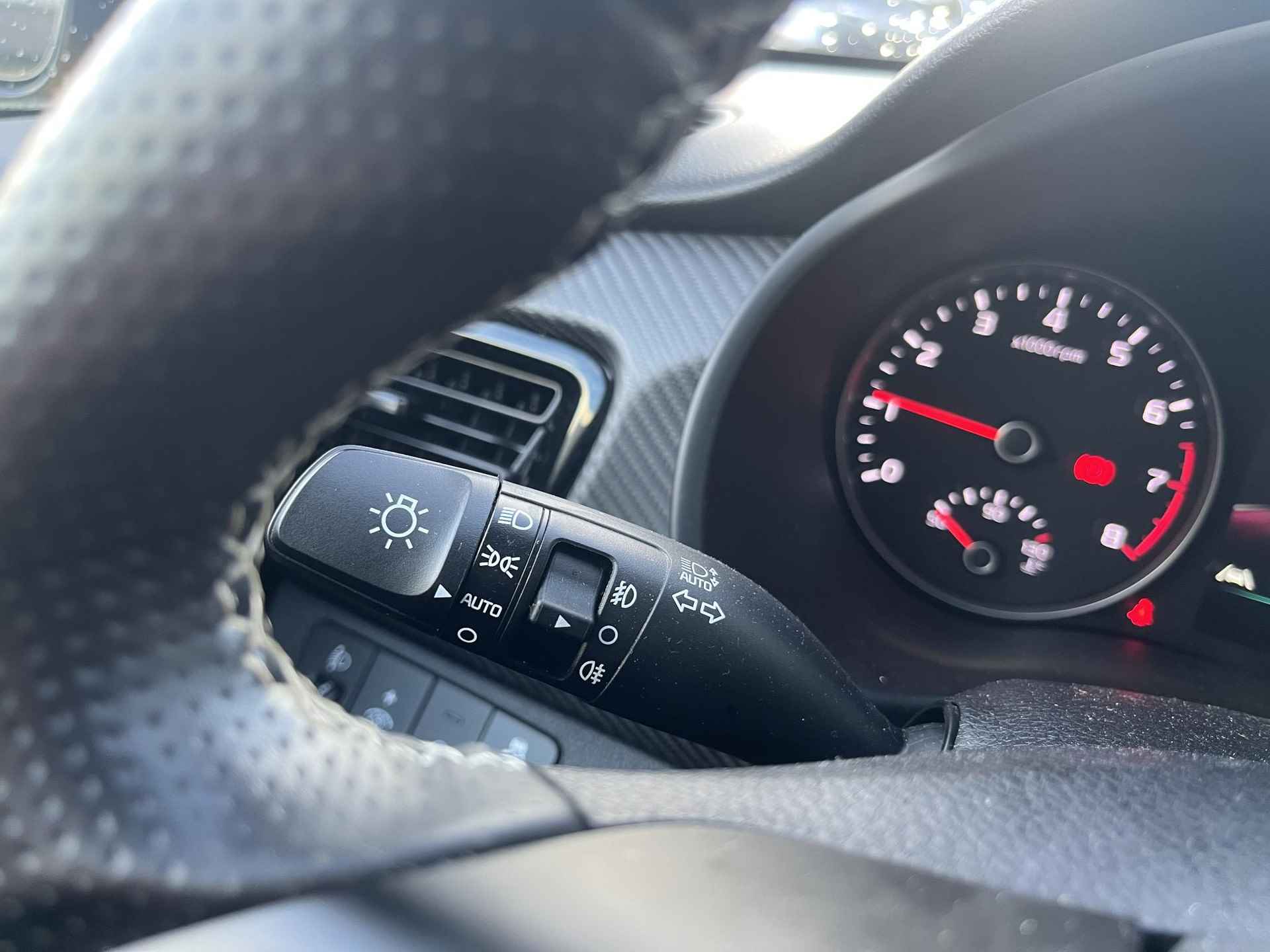 Kia Rio 1.0 T-GDi MHEV GT-Line | Keyless | Achteruitrij camera | Apple Carplay/Android Auto | Adaptieve cruise control | Full map navigatie | Stoel/Stuurverwarming | - 18/40