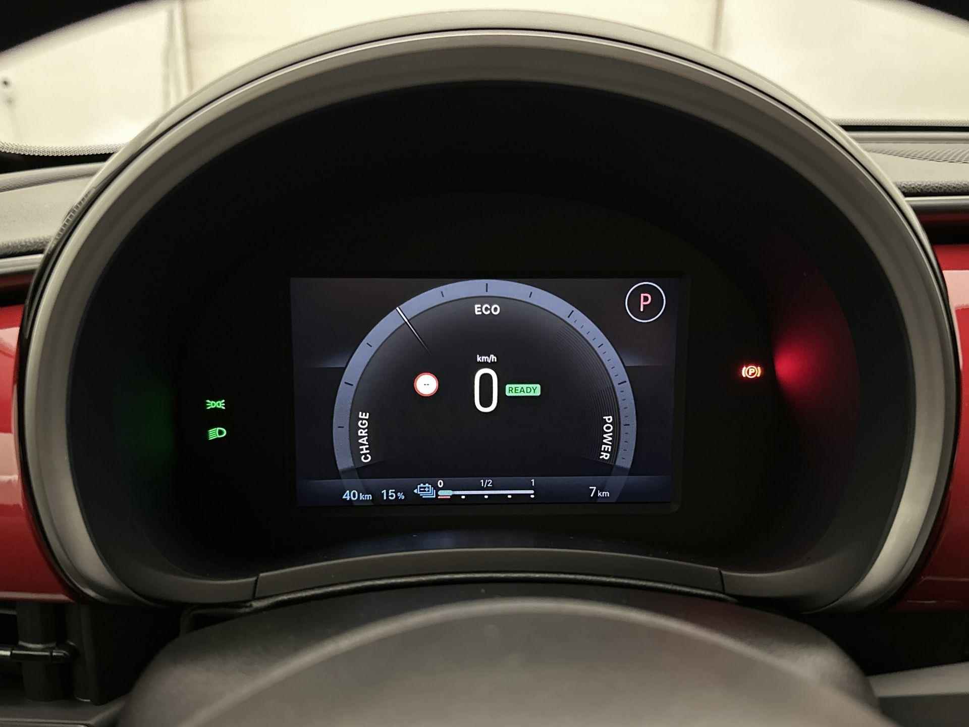 Fiat 600e EV RED 54 kWh 156 pk | Navigatie via Apple Carplay/Android Auto | Parkeersensoren Achter | Keyless Start | Volledig Digitaal Instrumentenpaneel | LED Koplampen | DAB Ontvanger | Climate Control | Cruise Control | - 19/32