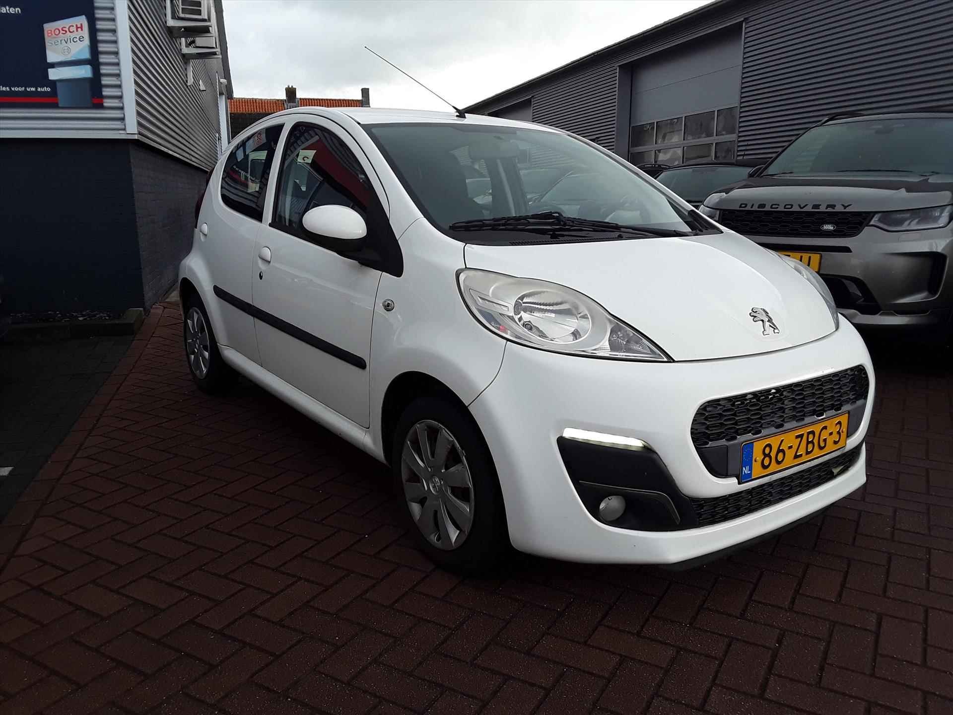 PEUGEOT 107 1.0 68PK 5D Active - 2/22