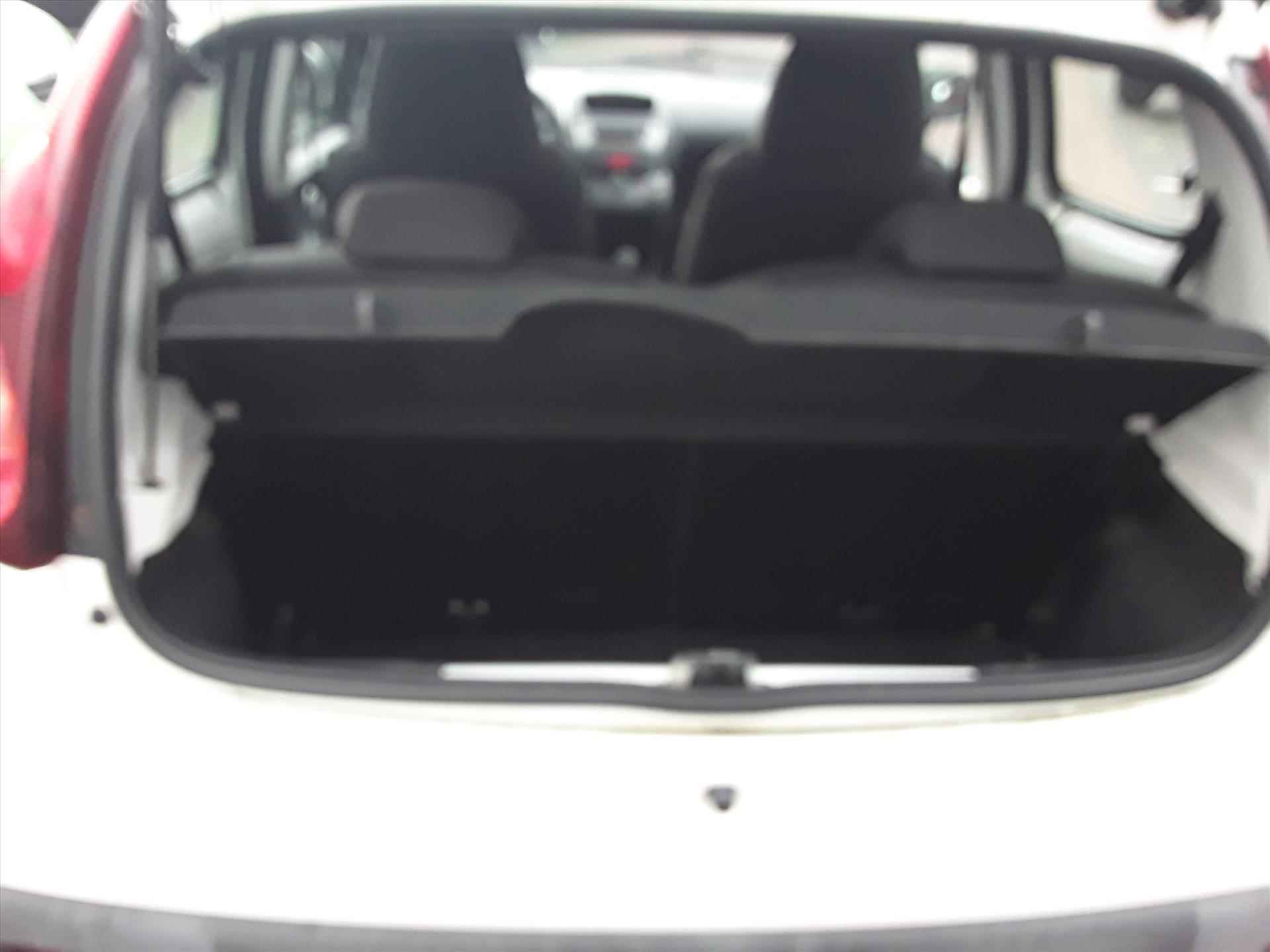 PEUGEOT 107 1.0 68PK 5D Active - 6/22