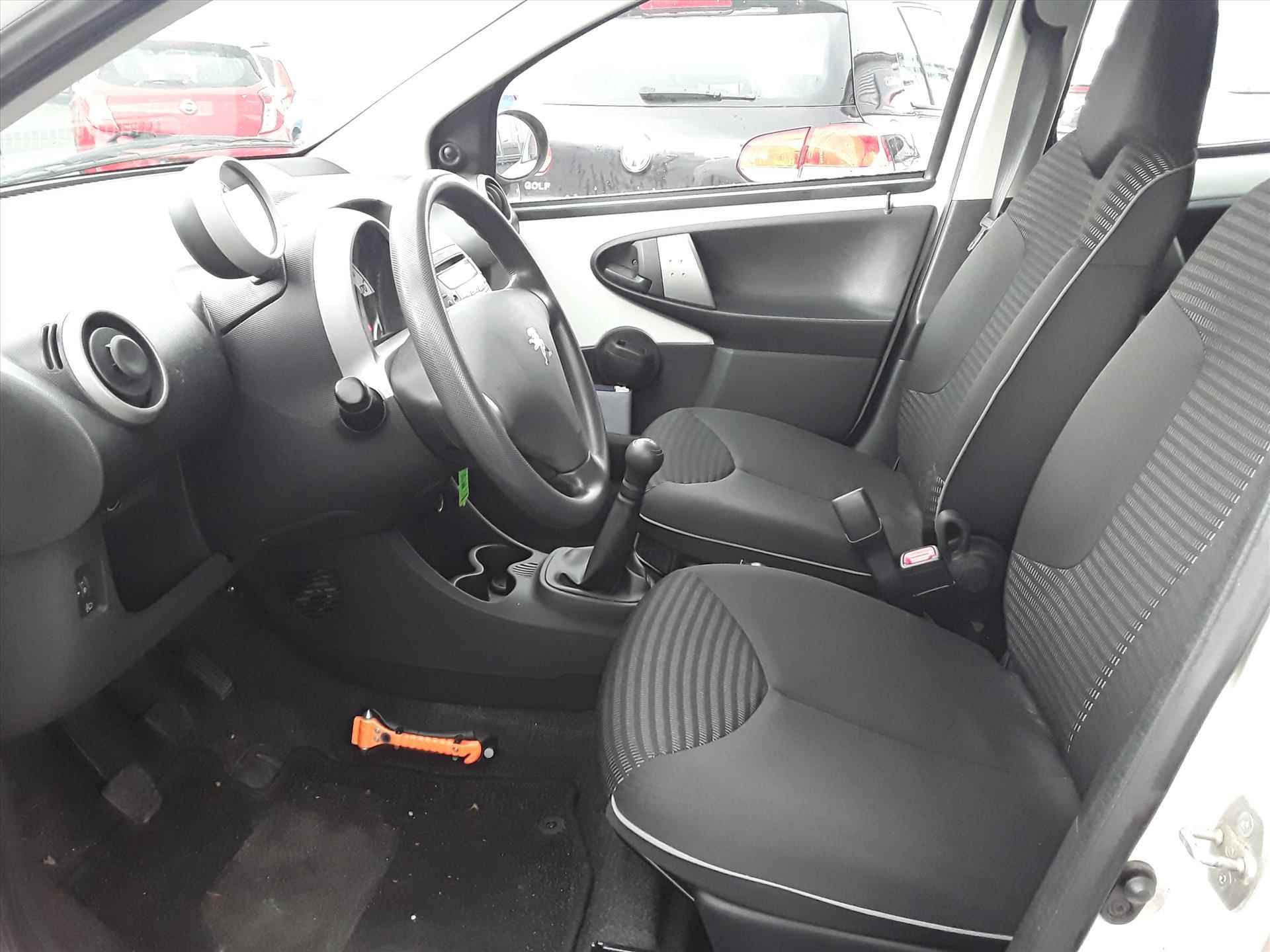 PEUGEOT 107 1.0 68PK 5D Active - 12/22