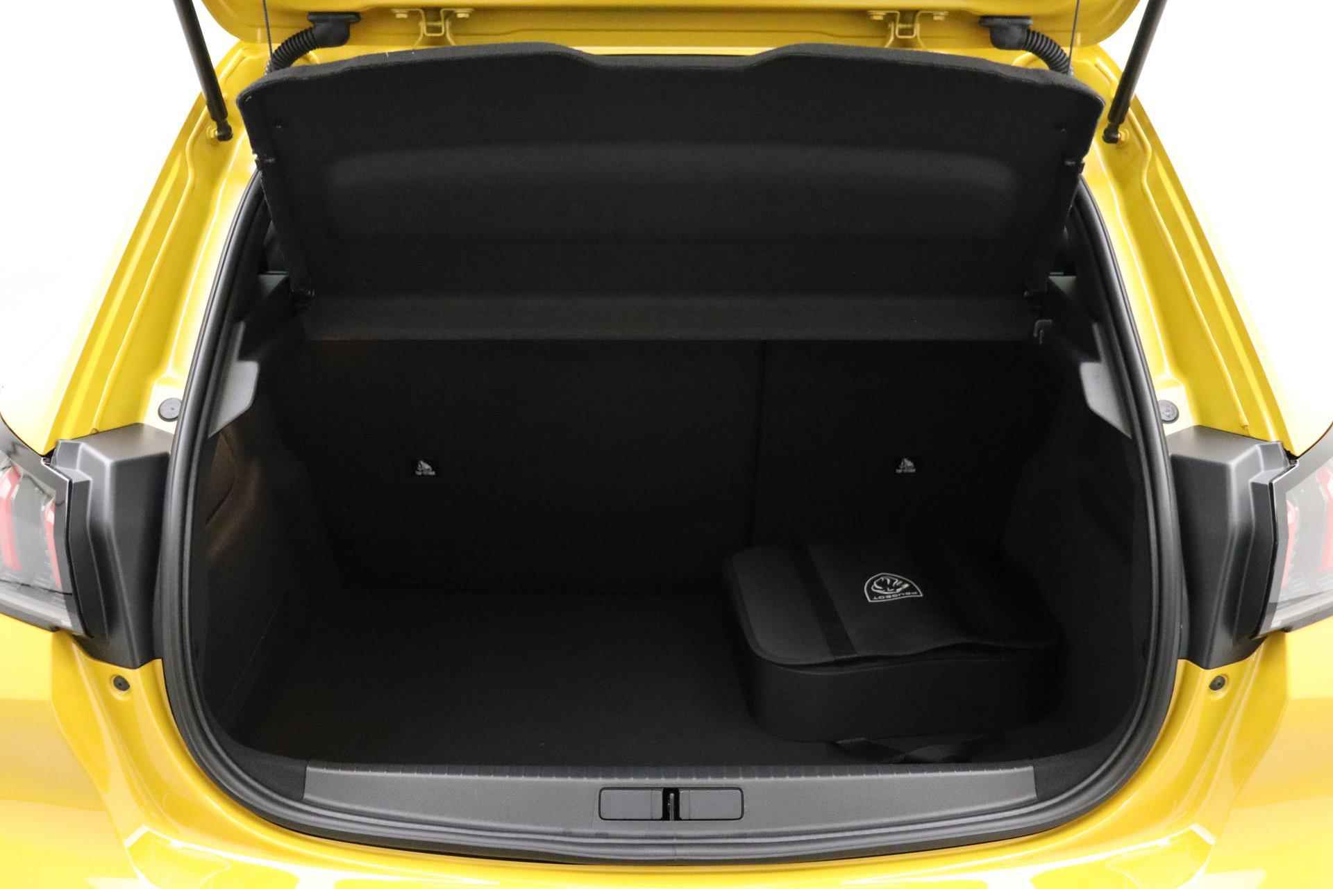 Peugeot e-208 EV Allure Pack 50 kWh 3-Fase | Keyless Entry | Stoelverwarming | Navigatie | Camera Achter | Cruise Control | Climate Control | Parkeersensoren Achter | - 14/37
