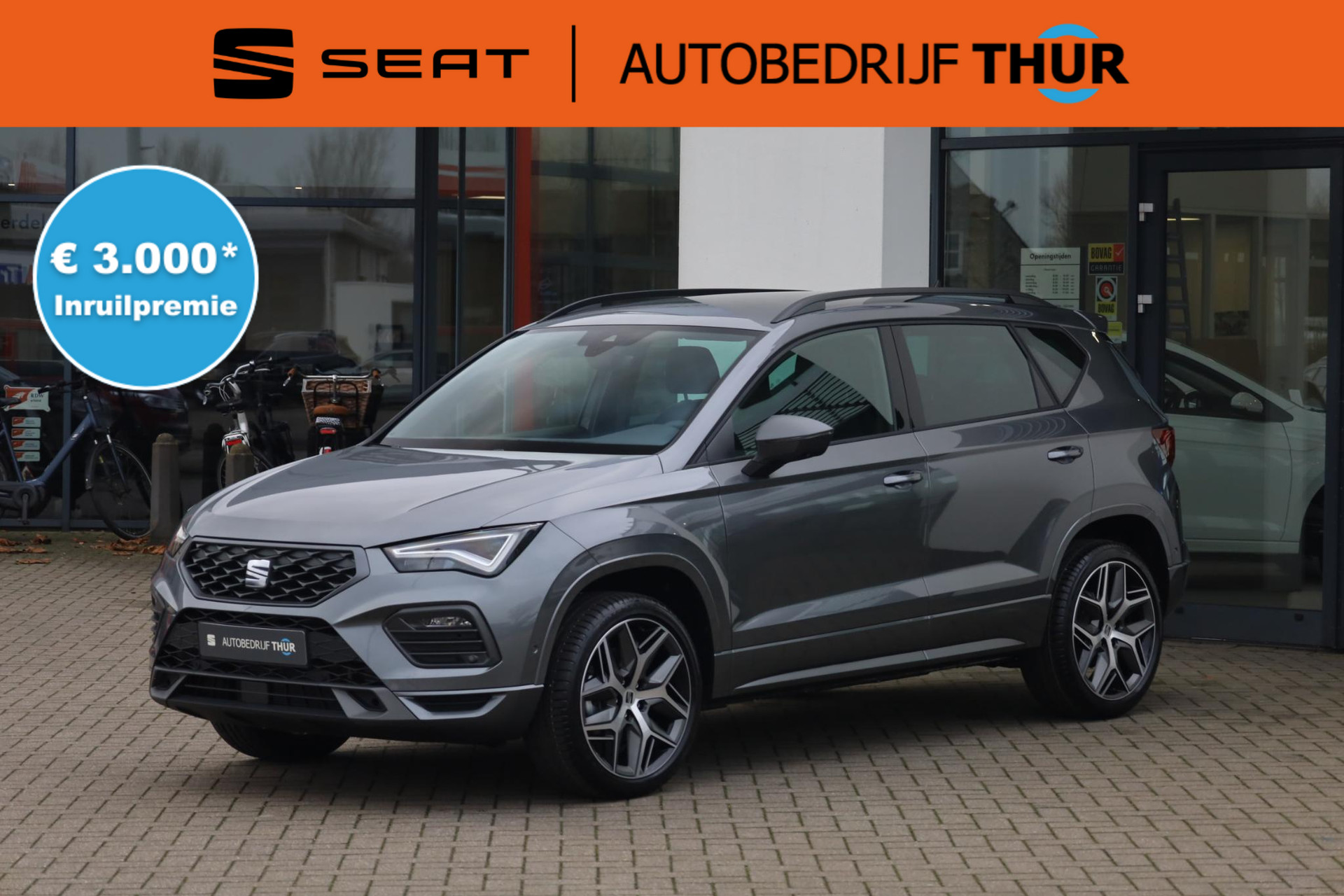 SEAT Ateca 1.5 TSI FR Business Intense 150PK / 110kW DSG, Dodehoeksensor (side assist), achteruitrijcamera (rear view), voorstoelen verwarmbaar, stuurwiel verwarmbaar, Apple Carplay / Android Auto, 19" 'Exclusive Cosmo Grey' LMV, grootlichtassistent, parkeersensoren voor en achter (pdc), DAB+, keyless start & entry, draadloos telefoonlader, navigatie, elektrische achterklep, lane assist, front assist, climatronic