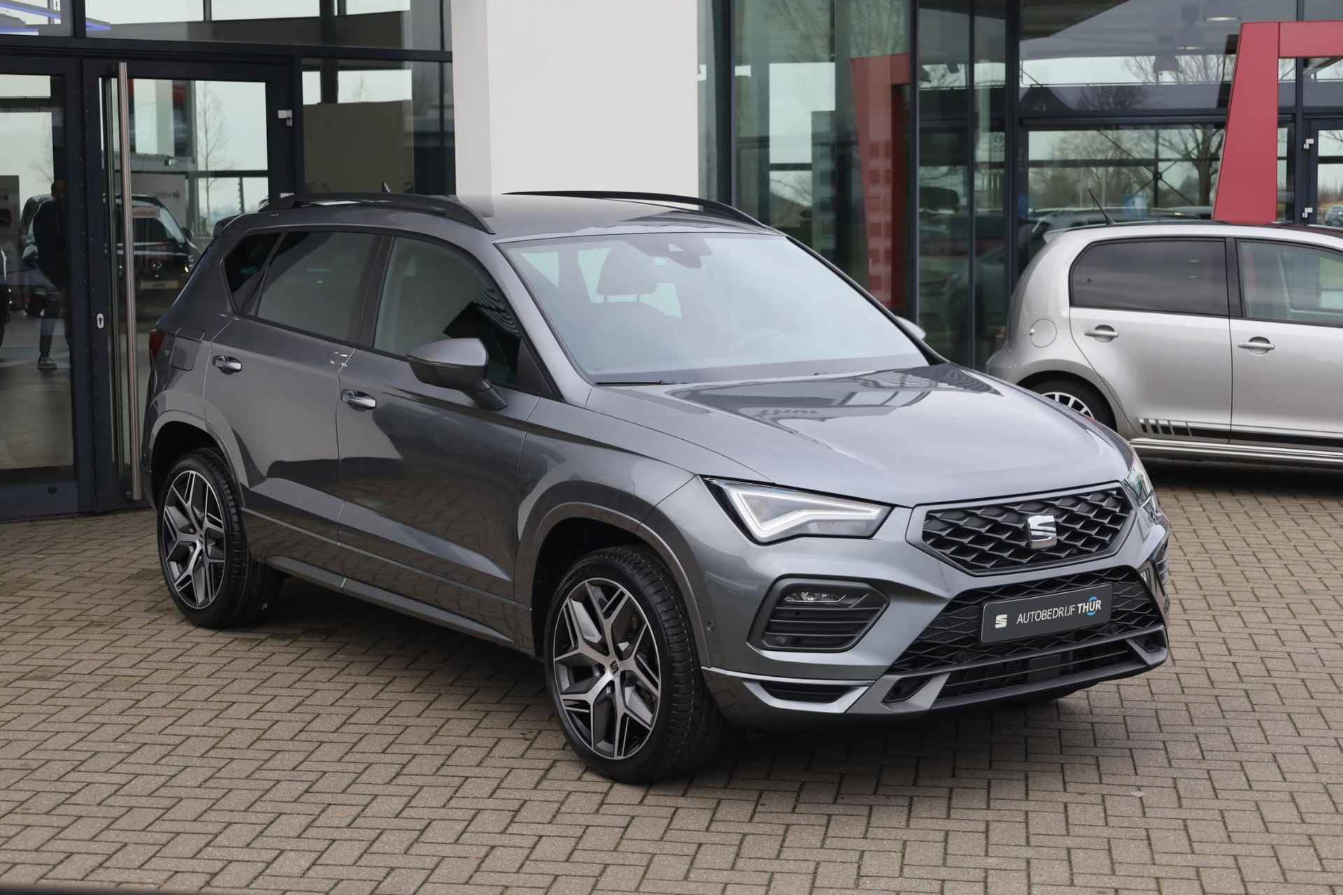 SEAT Ateca 1.5 TSI FR Business Intense 150PK / 110kW DSG, Dodehoeksensor (side assist), achteruitrijcamera (rear view), voorstoelen verwarmbaar, stuurwiel verwarmbaar, Apple Carplay / Android Auto, 19" 'Exclusive Cosmo Grey' LMV, grootlichtassistent, parkeersensoren voor en achter (pdc), DAB+, keyless start & entry, draadloos telefoonlader, navigatie, elektrische achterklep, lane assist, front assist, climatronic - 5/50