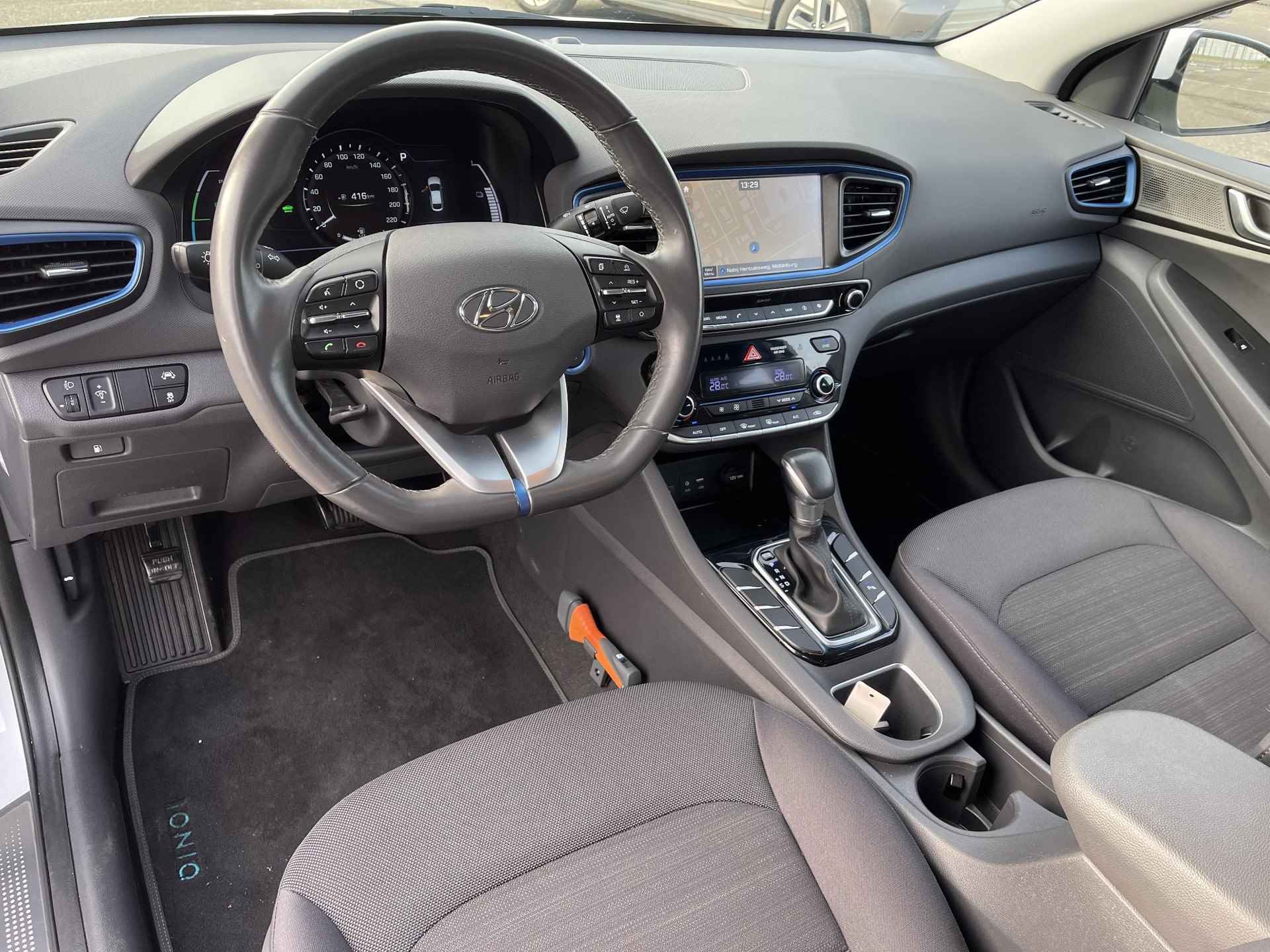 Hyundai IONIQ 1.6 GDi Comfort | Navigatie | Camera | Apple Carplay/Android Auto | Keyless Entry | Cruise & Climate Control | Rijklaarprijs! - 10/26