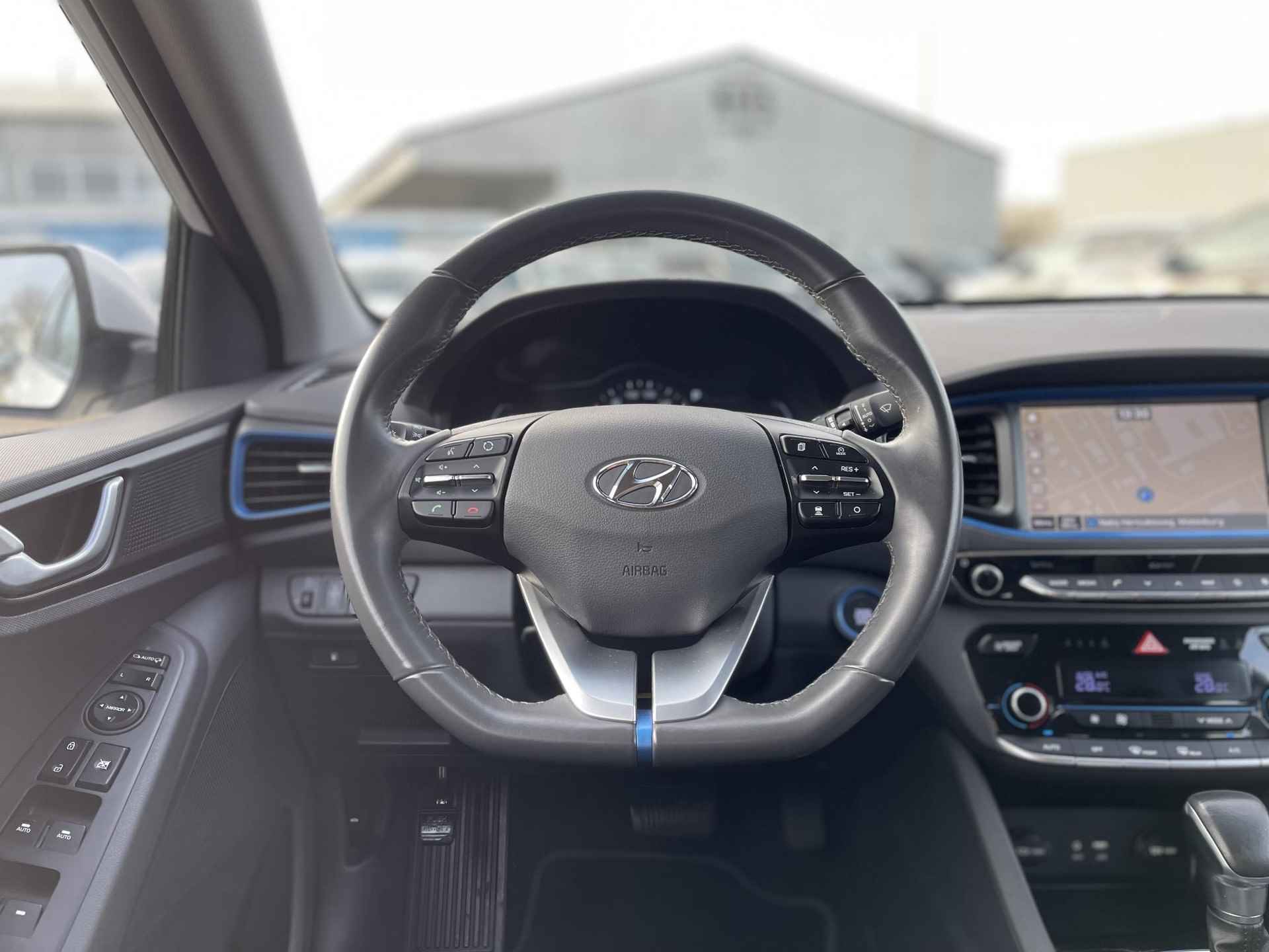 Hyundai IONIQ 1.6 GDi Comfort | Navigatie | Camera | Apple Carplay/Android Auto | Keyless Entry | Cruise & Climate Control | Rijklaarprijs! - 14/26