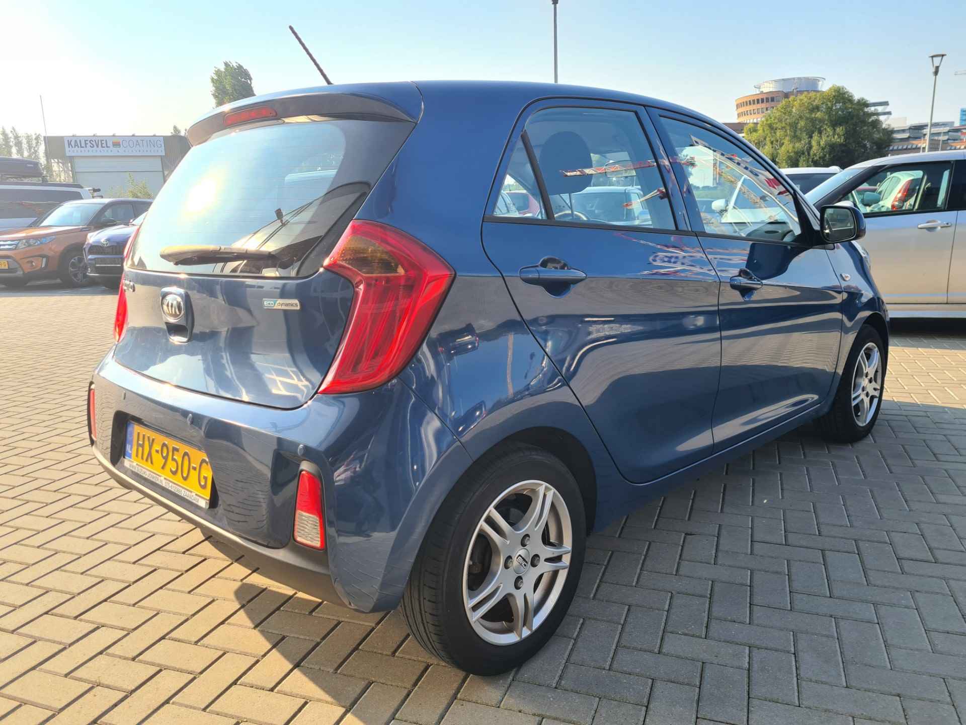 Kia Picanto 1.0 CVVT ComfortLine - 4/12