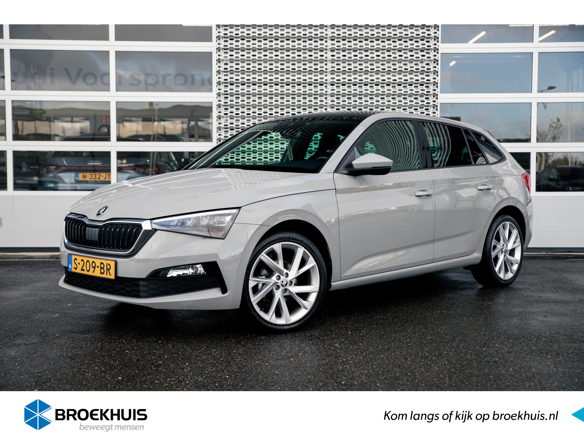 Škoda Scala Sport Business 1.0TSi 110pk | Panoramadak | Camera | Navigatie | 18" | Trekhaak