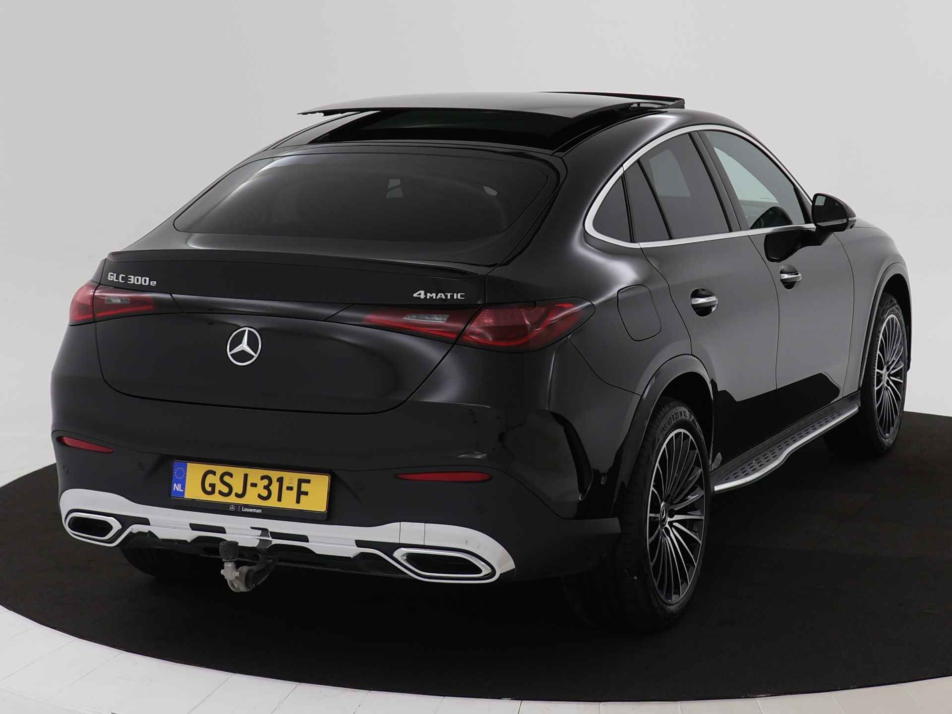 Mercedes-Benz GLC Coupé 300 e 4M AMG Plug-In Hybride | AMG Styling | Trekhaak | 20 Inch LM Velgen | Distronic | Panorama Schuif-Kanteldak | 360°-Camera | Inclusief 24 maanden MB Certified garantie voor Europa. - 19/47