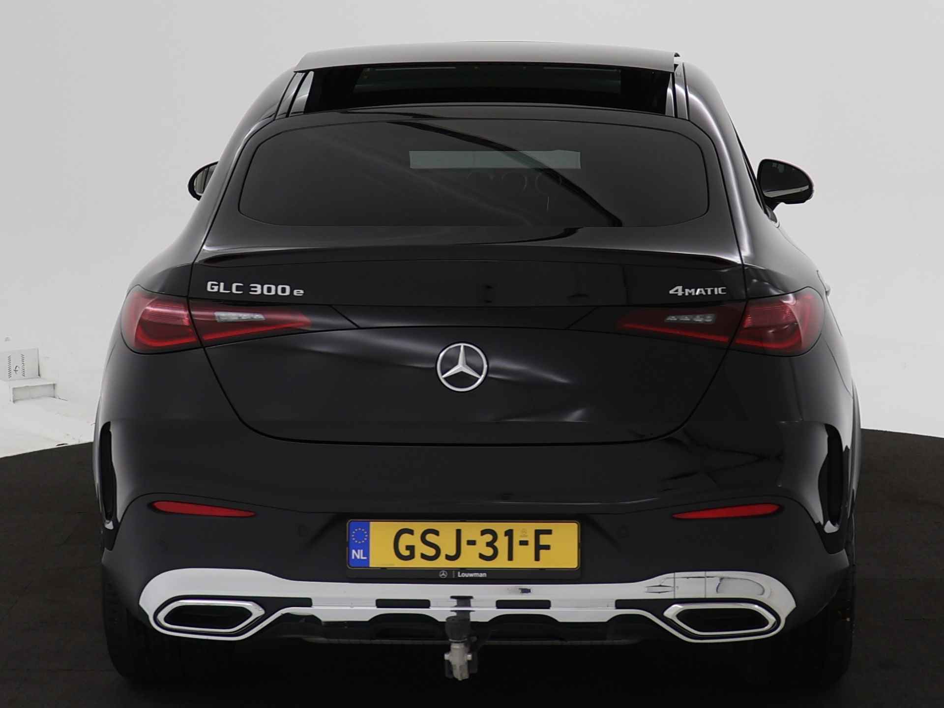 Mercedes-Benz GLC Coupé 300 e 4M AMG Plug-In Hybride | AMG Styling | Trekhaak | 20 Inch LM Velgen | Distronic | Panorama Schuif-Kanteldak | 360°-Camera | Inclusief 24 maanden MB Certified garantie voor Europa. - 31/47