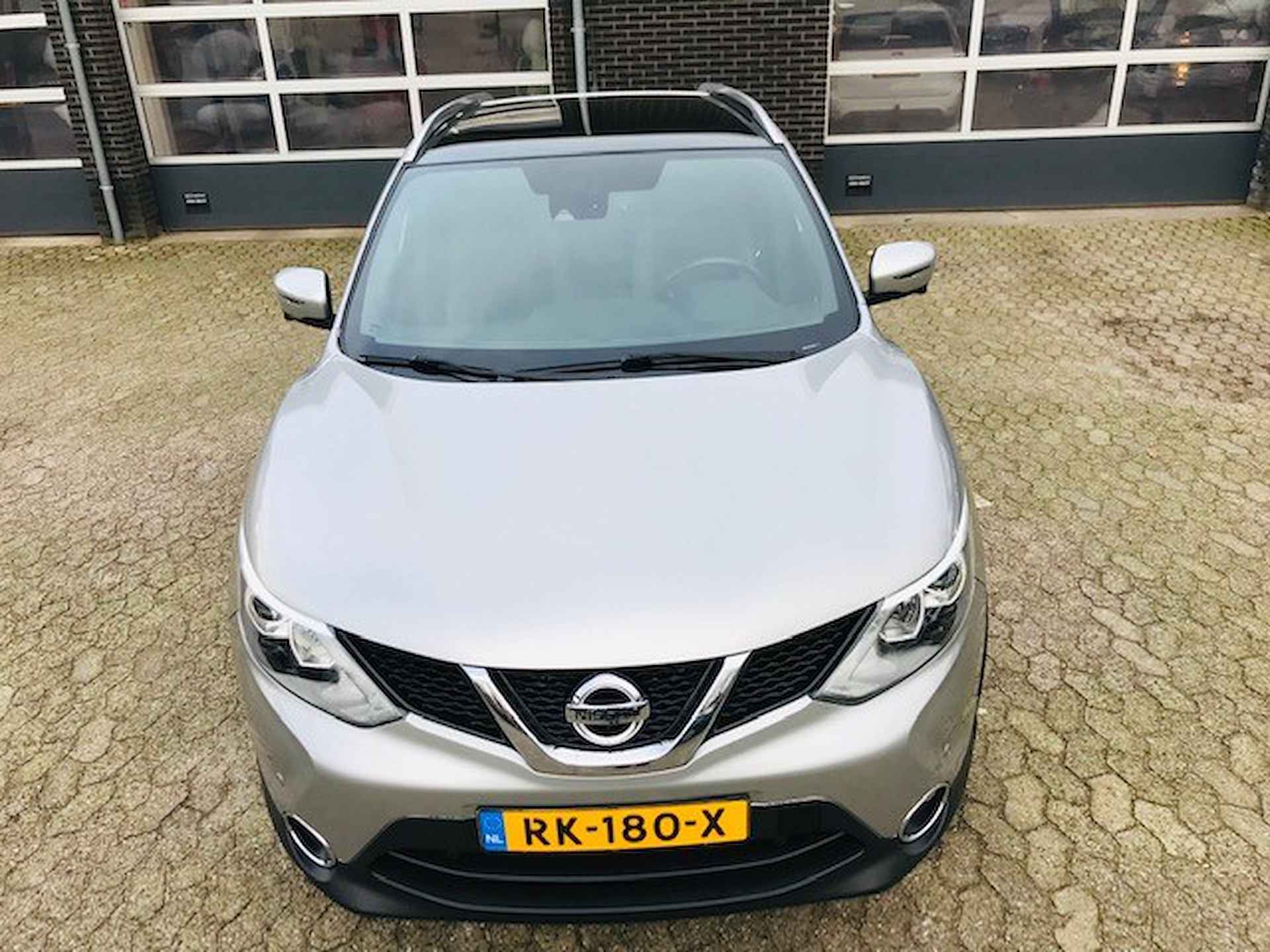 Nissan Qashqai 1.2 DIG-T 85KW CONNECT EDITION - AUTOMAAT / TREKHAAK - 18/32