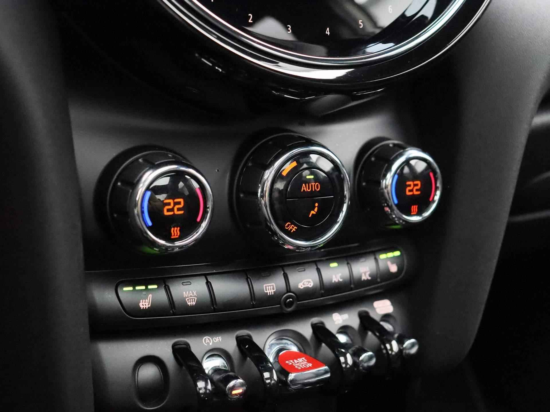 Mini Mini 1.5 Cooper MINI Yours | Automaat | Panorama dak |  Leder | Navigatie | Climate control | Parkeer sensoren | LMV | Camera | Schuifdak | Stoel verwarming - 20/43