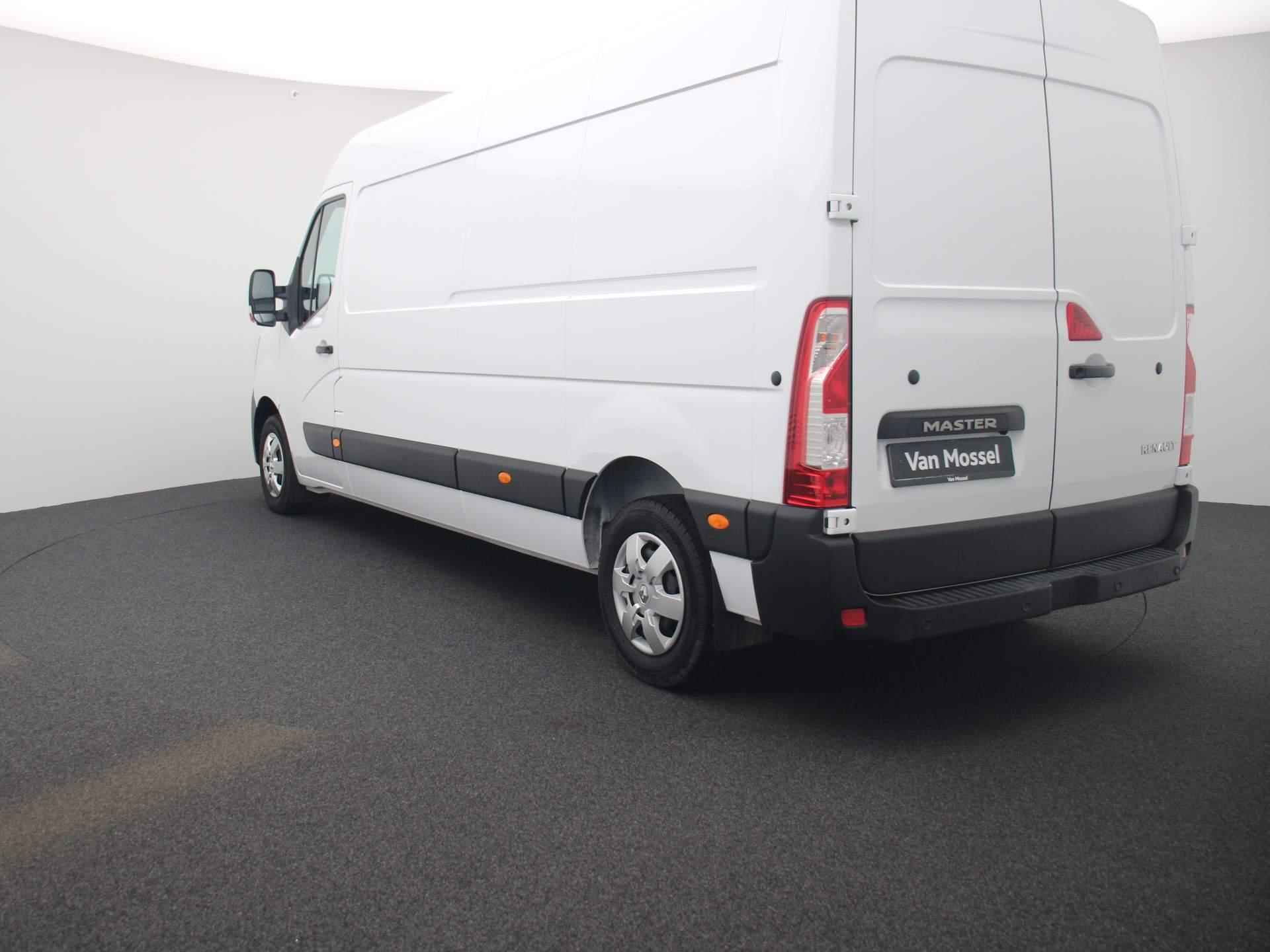 Renault Master T35 2.3 dCi 180 L3H2 Energy Comfort | Airco | PDC | Zijschuifdeur | - 2/33