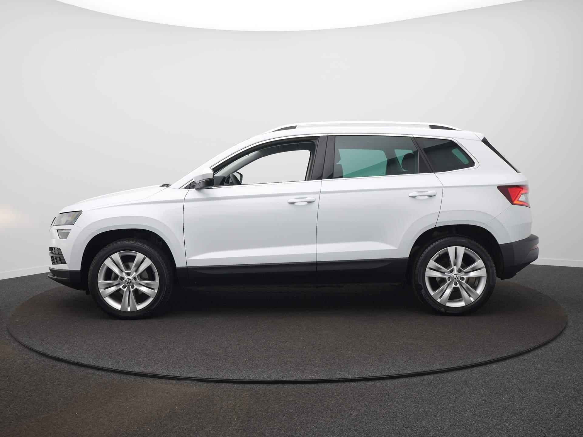 Skoda Karoq 1.0 TSI Ambition Business DSG / Sensoren / Climate / Trekhaak / Navi - 8/43