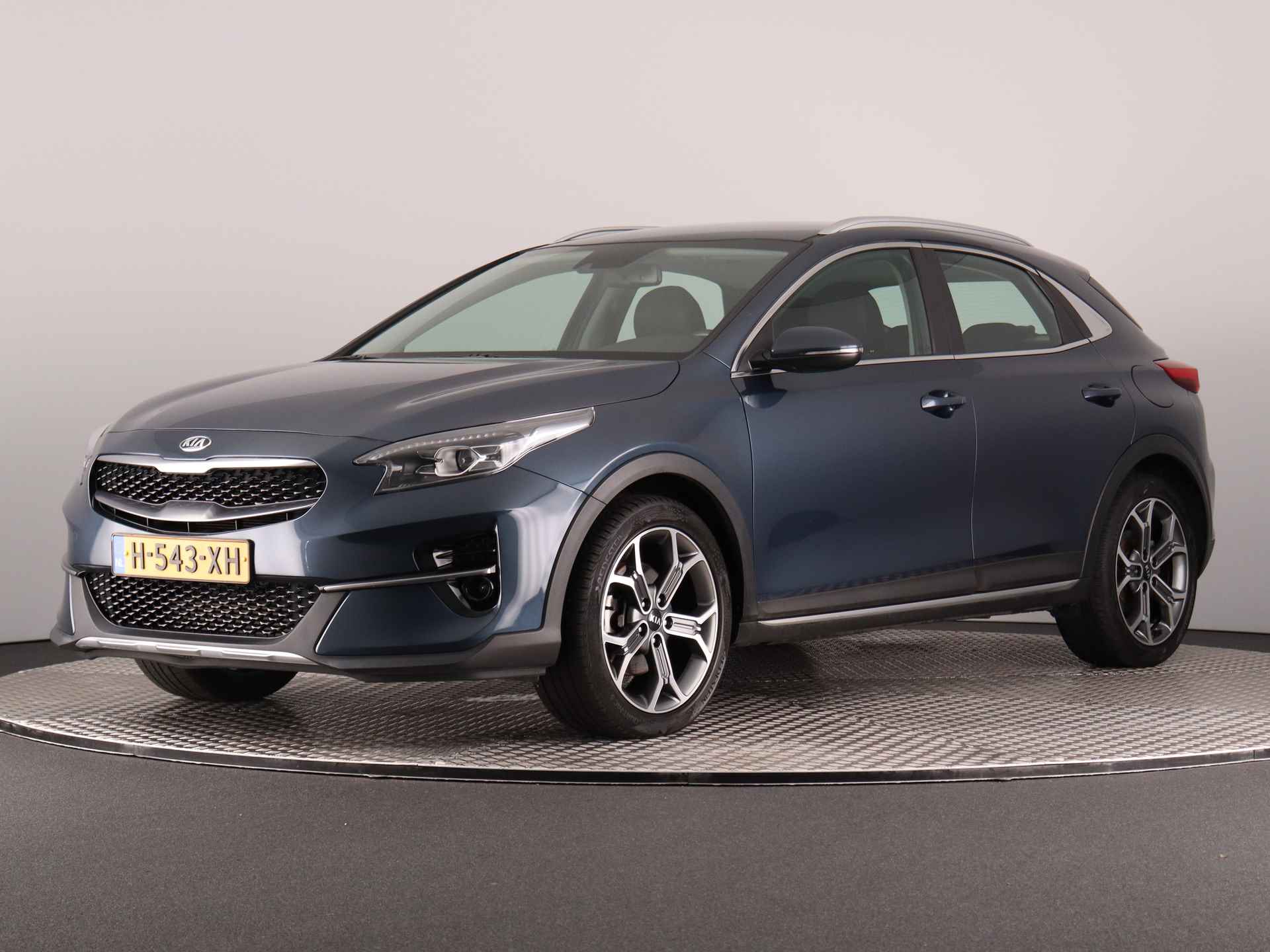 Kia Xceed 1.4 T-GDi DynamicLine (NL-Auto /Carplay / Climate / Cruise / 18 Inch / DAB+ / Navi / Camera / PDC) - 60/61