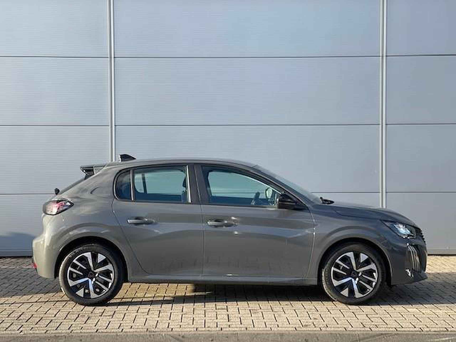 Peugeot e-208 EV Allure 51 kWh | Adapt.Cruise | LED | Navigatie | Warmtepomp | 3 Fase 11KW Lader | - 26/35