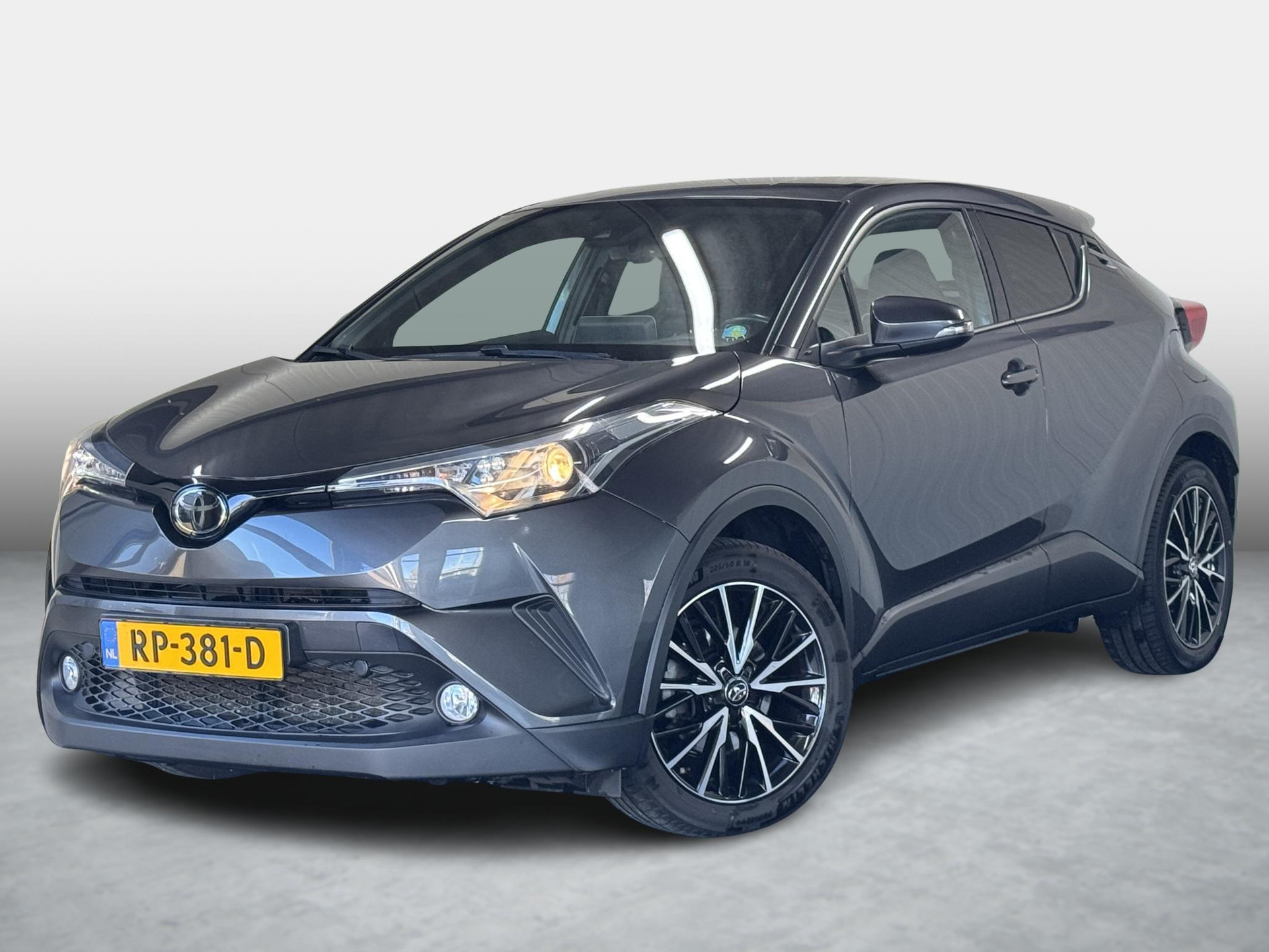 Toyota C-HR 1.2 Dynamic Navigatie Trekhaak Eerste Eigenaar