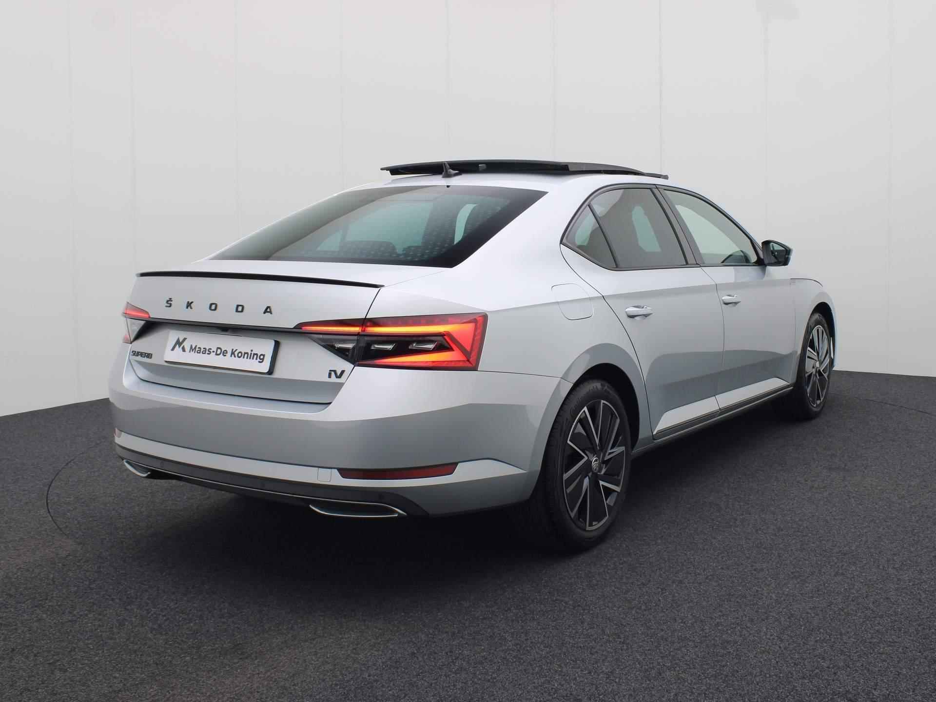 Skoda Superb 1.4 TSIiV 160kW/218PK Sportline DSG · Panoramadak · Navigatie · Leder/Alcantra · Garantie tot juni 2028 of 100000 - 3/43