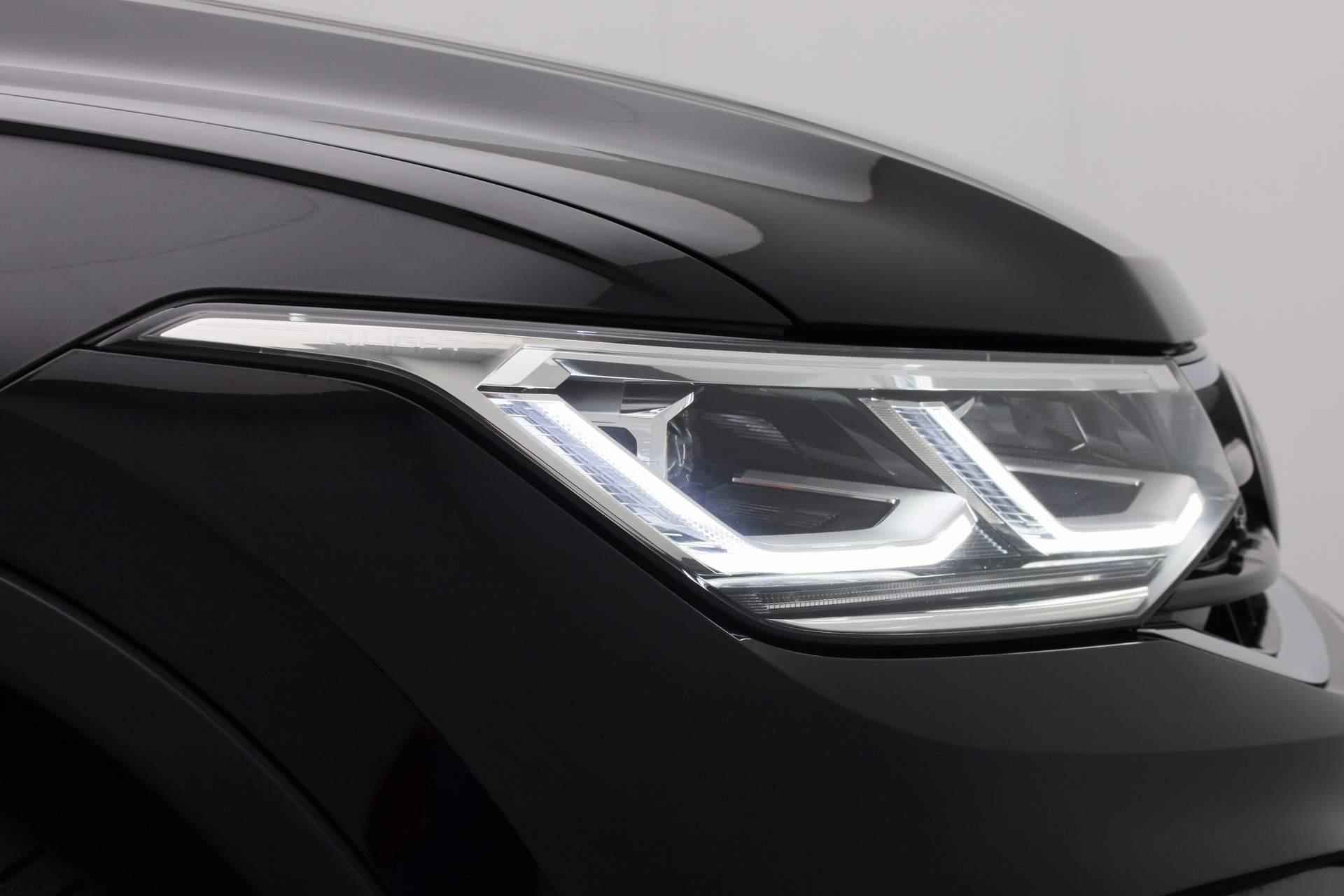 Volkswagen Tiguan 2.0 TDI 150PK DSG R-Line Black Style | Pano | Trekhaak | HUD | DCC | Camera | IQ Light - 8/50