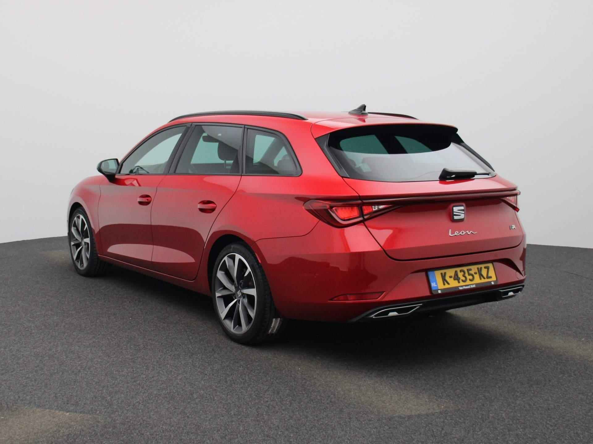 SEAT Leon Sportstourer 1.5 eTSI FR Launch Edition 150PK AUTOMAAT | Camera | Navigatie | 18" | LED - 2/39