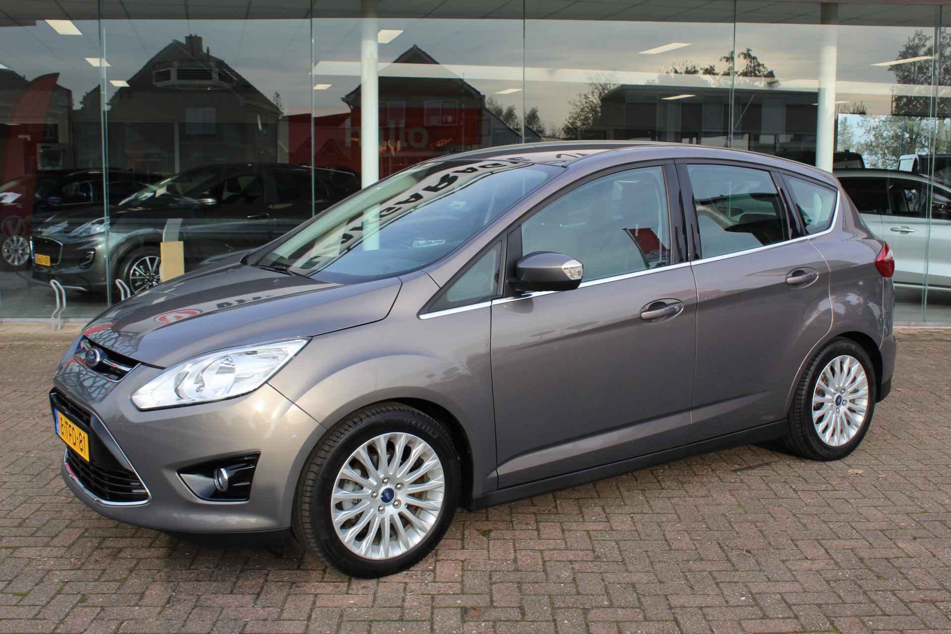 Ford C-MAX 1.0 Titanium , 125pk Climate control ,. cruise control , Trekhaak , Bluetooth LM velgen , mistlampen voor , parkeersensoren achter - 3/46