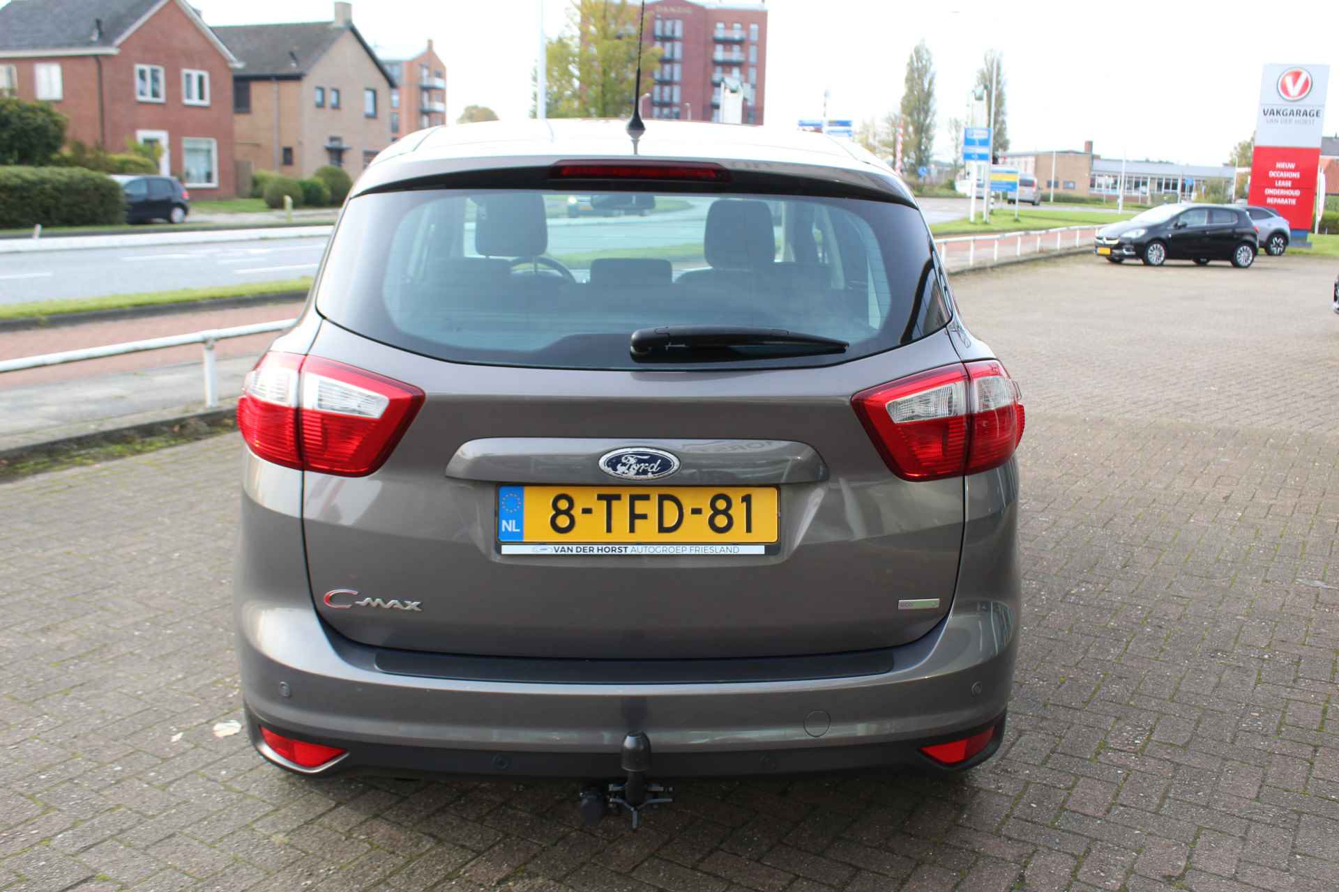 Ford C-MAX 1.0 Titanium , 125pk Climate control ,. cruise control , Trekhaak , Bluetooth LM velgen , mistlampen voor , parkeersensoren achter - 33/46