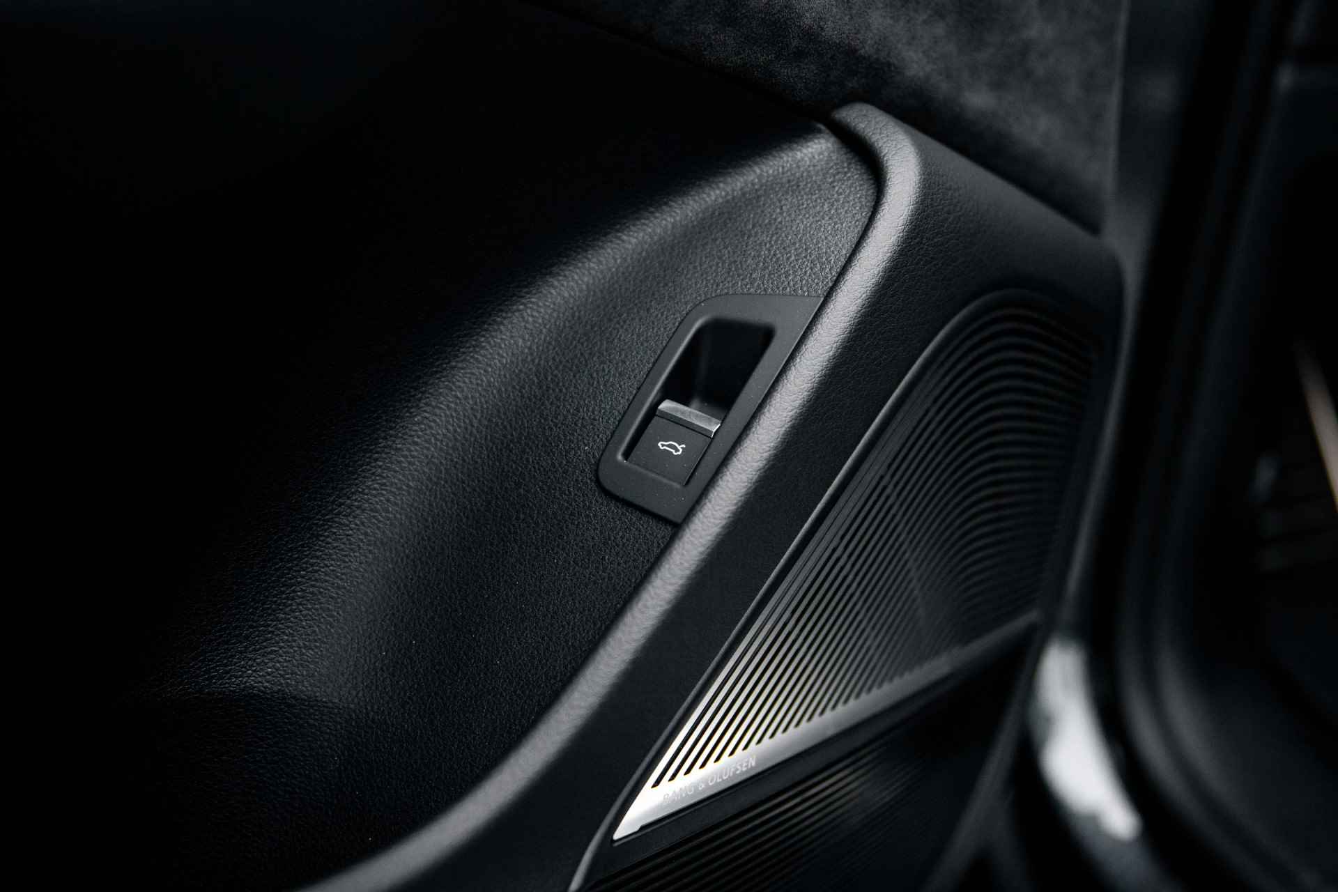 Audi RS Q8 ABT RSQ8-S 4.0 TFSI 700PK quattro | Dynamic pakket | Carbon | B&O Advanced | Head up | Alle assistentiepakketten | Servosluiting | Stoelventilatie | Nachtzicht | Trekhaak - 46/82