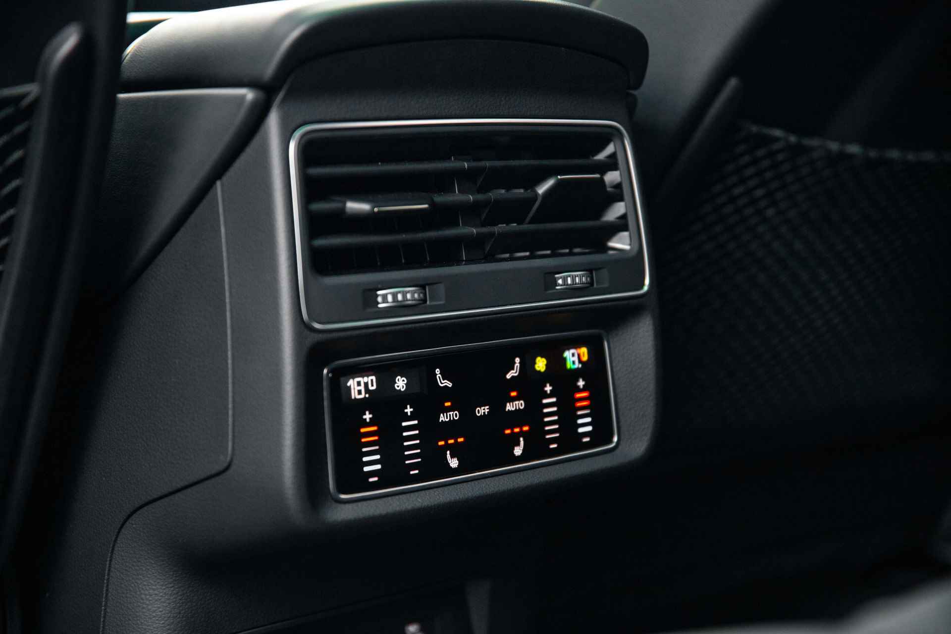 Audi RS Q8 ABT RSQ8-S 4.0 TFSI 700PK quattro | Dynamic pakket | Carbon | B&O Advanced | Head up | Alle assistentiepakketten | Servosluiting | Stoelventilatie | Nachtzicht | Trekhaak - 53/82
