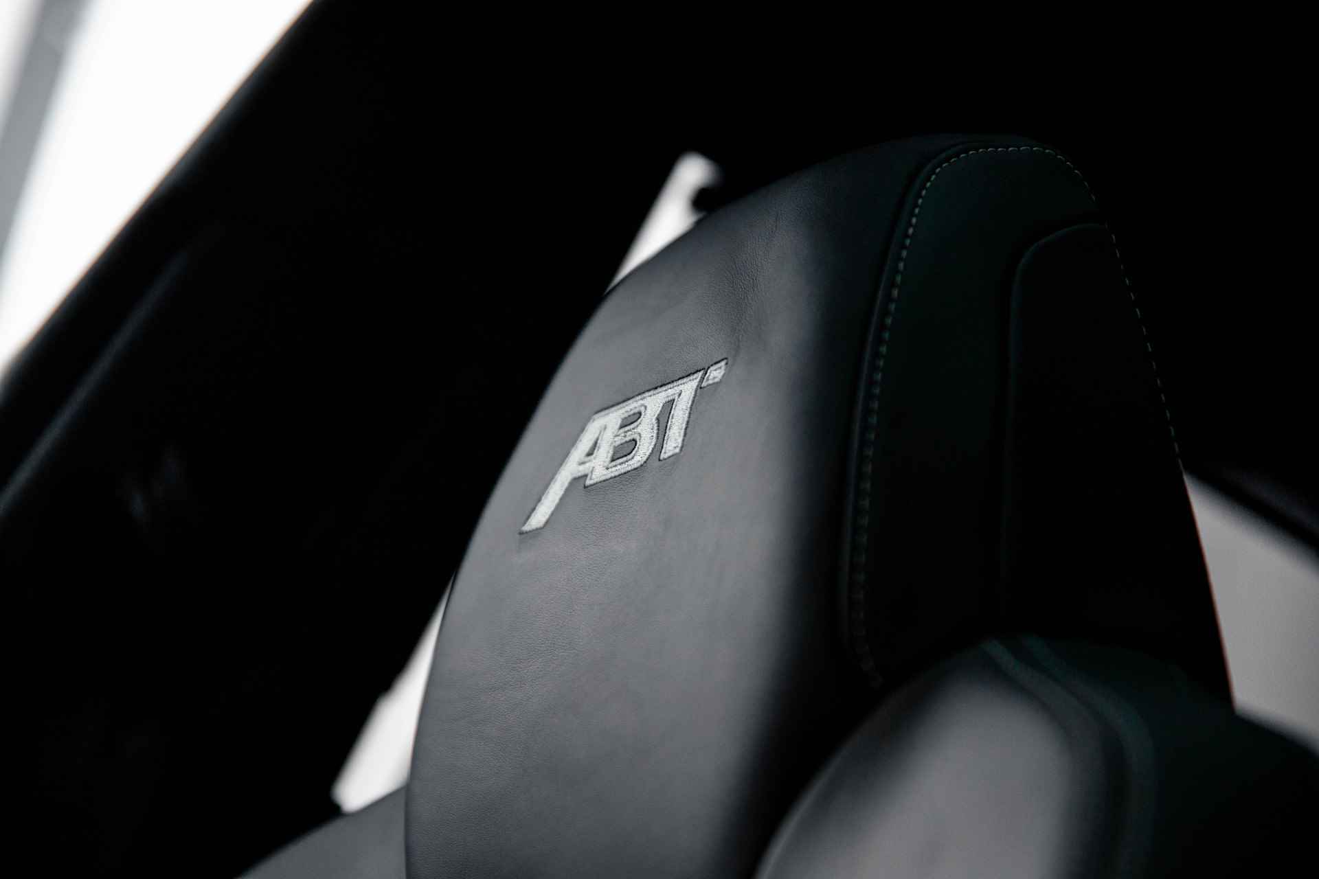 Audi RS Q8 ABT RSQ8-S 4.0 TFSI 700PK quattro | Dynamic pakket | Carbon | B&O Advanced | Head up | Alle assistentiepakketten | Servosluiting | Stoelventilatie | Nachtzicht | Trekhaak - 80/82