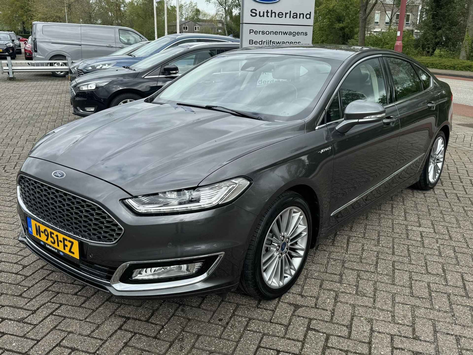 Ford Mondeo 2.0 IVCT HEV Vignale - 7/33
