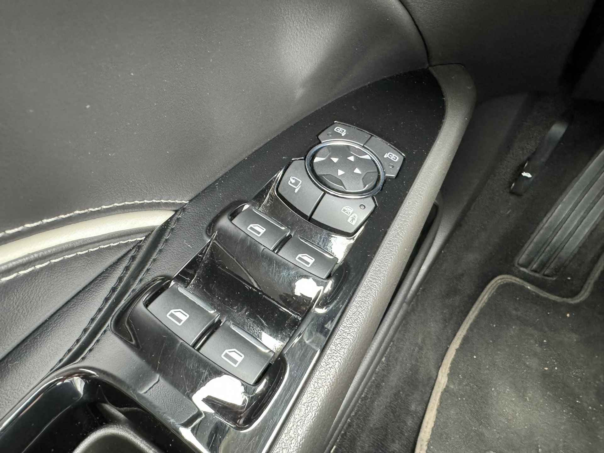 Ford Mondeo 2.0 IVCT HEV Vignale 187pk Trekhaak | Sony Audio | Stoelverwarming | Full LED | Volledig Leder | Memory Seats - 23/33