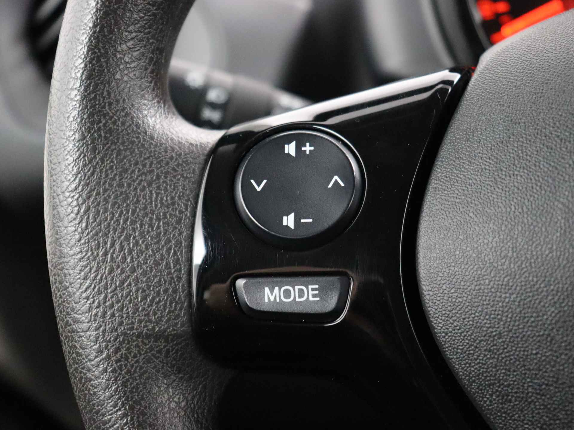 Toyota Aygo 1.0 VVT-i x-fun 5-Drs | NL-Auto | Airco | Bluetooth radio | - 15/32