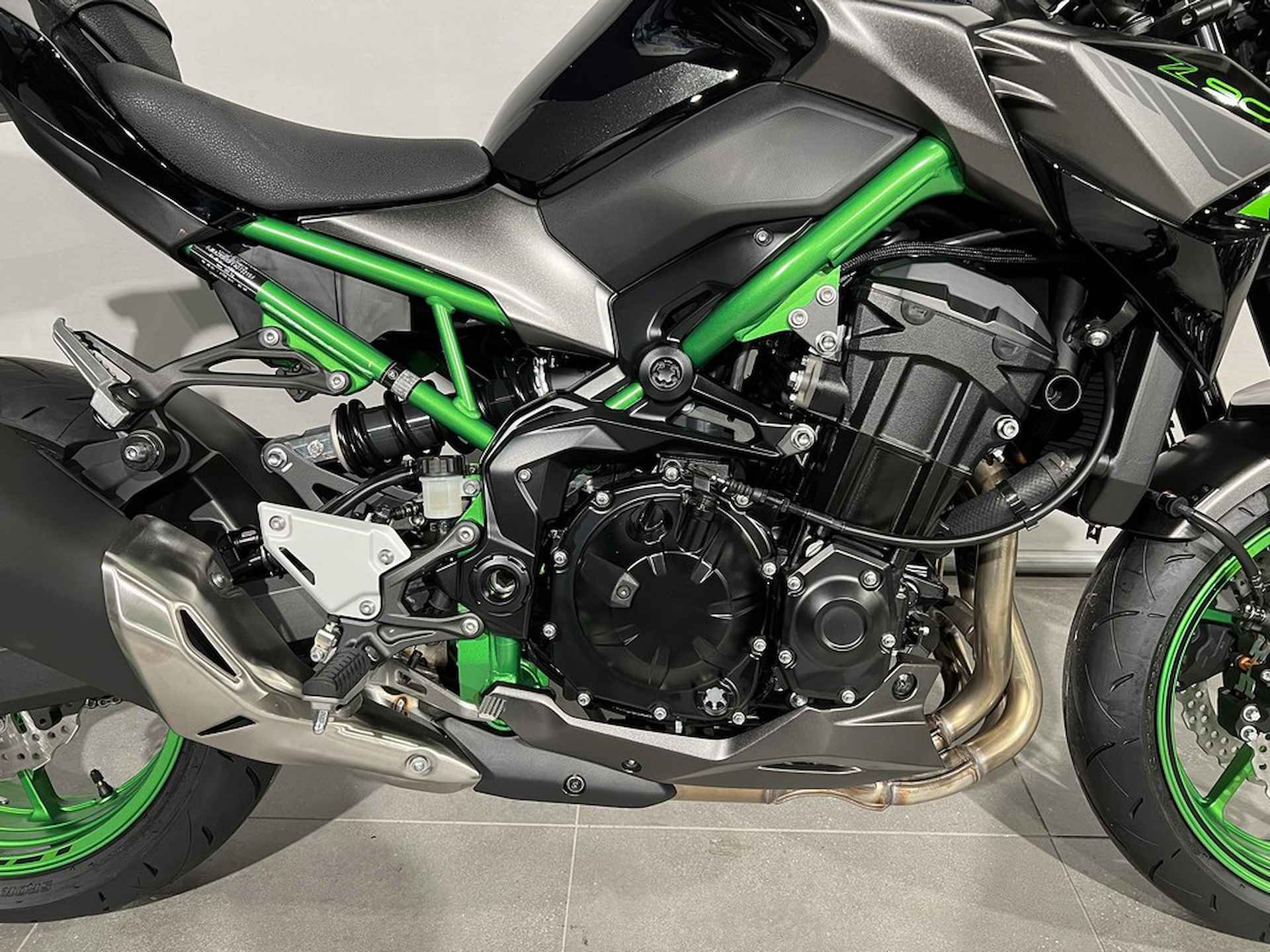 Kawasaki Z 900 ABS - 2/8