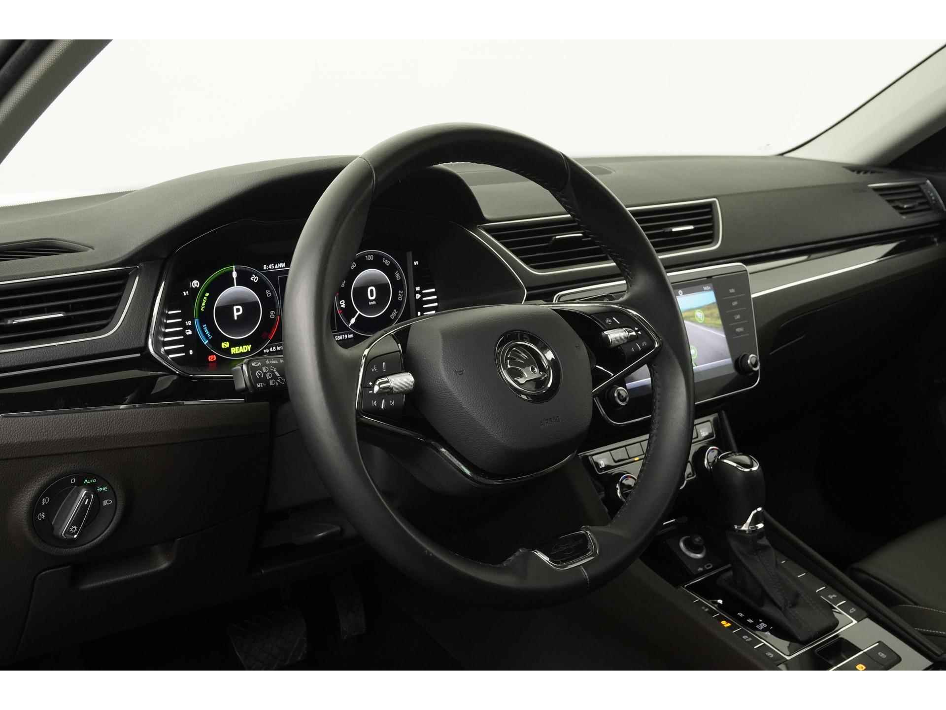 Škoda Superb Combi 1.4 TSI iV Laurin & Klement | Panoramadak | Virtual Cockpit | Trekhaak | Zondag Open! - 41/51