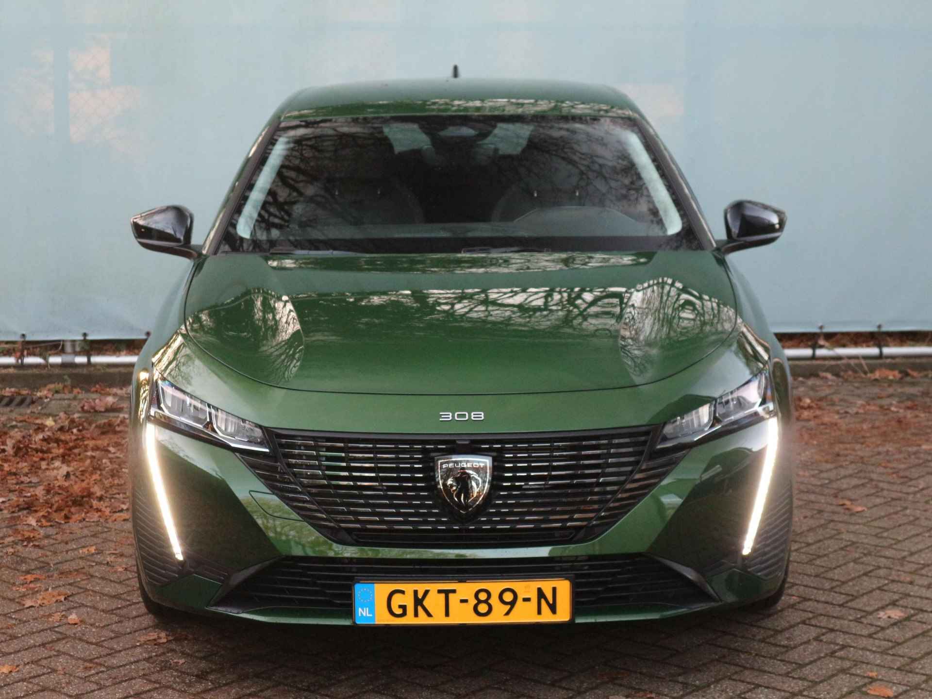 Peugeot 308 1.6 Plug-in Hybrid 180 Allure / Stoel- & stuurverwarming / Rondomzicht camera / Keyless - 24/37