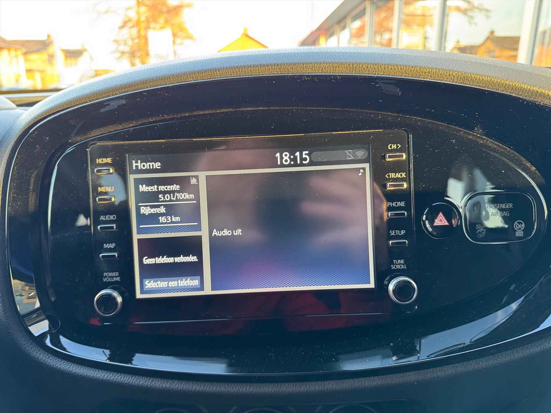 Toyota Aygo X 1.0 VVT-i Pulse | Bi-tone, Privacy glass, 17 inch, Apple carplay/Android auto, Stoelverwarming, Parkeercamera - 22/32