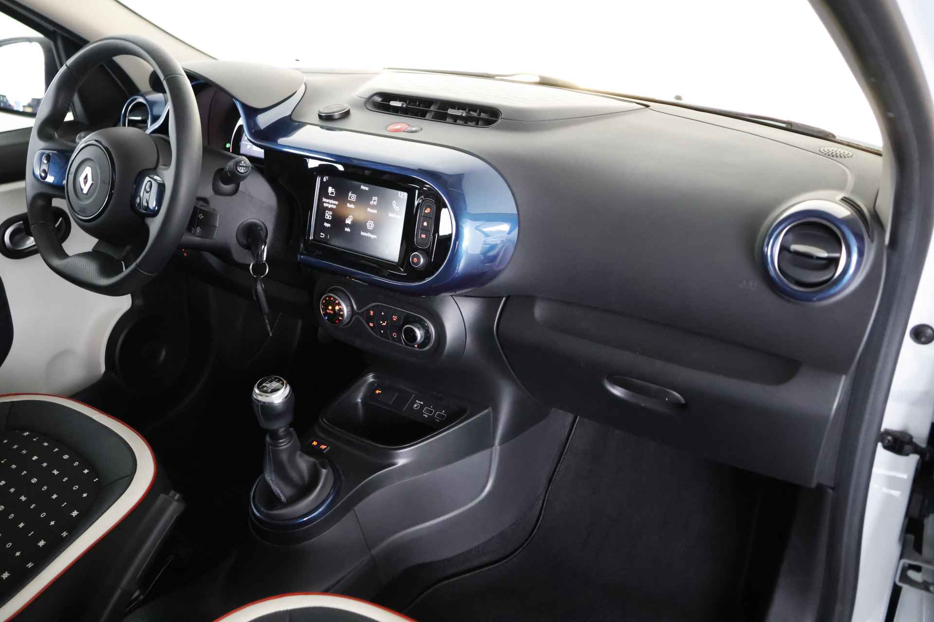 Renault Twingo 1.0 SCe Intens / Opendak / CarPlay / Cruisecontrol / Cam - 3/34