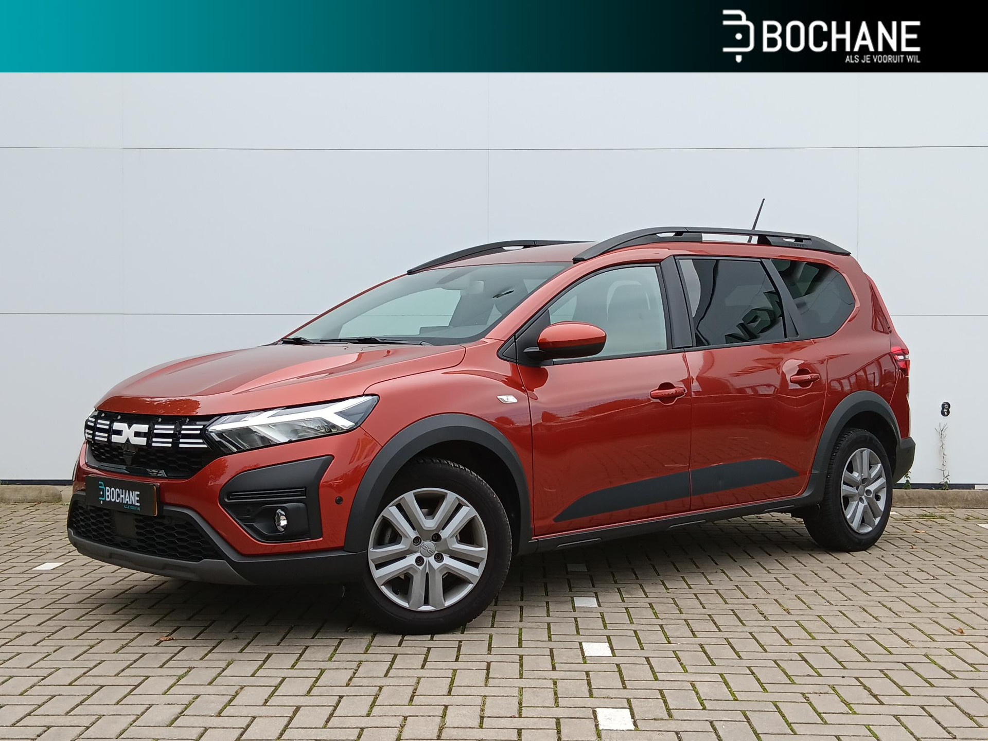 Dacia Jogger 1.0 TCe 110 Expression 7p. 7-Persoons / Navigatie / Parkeersensoren V+A+Camera / Airco / Brake Assist / DAB