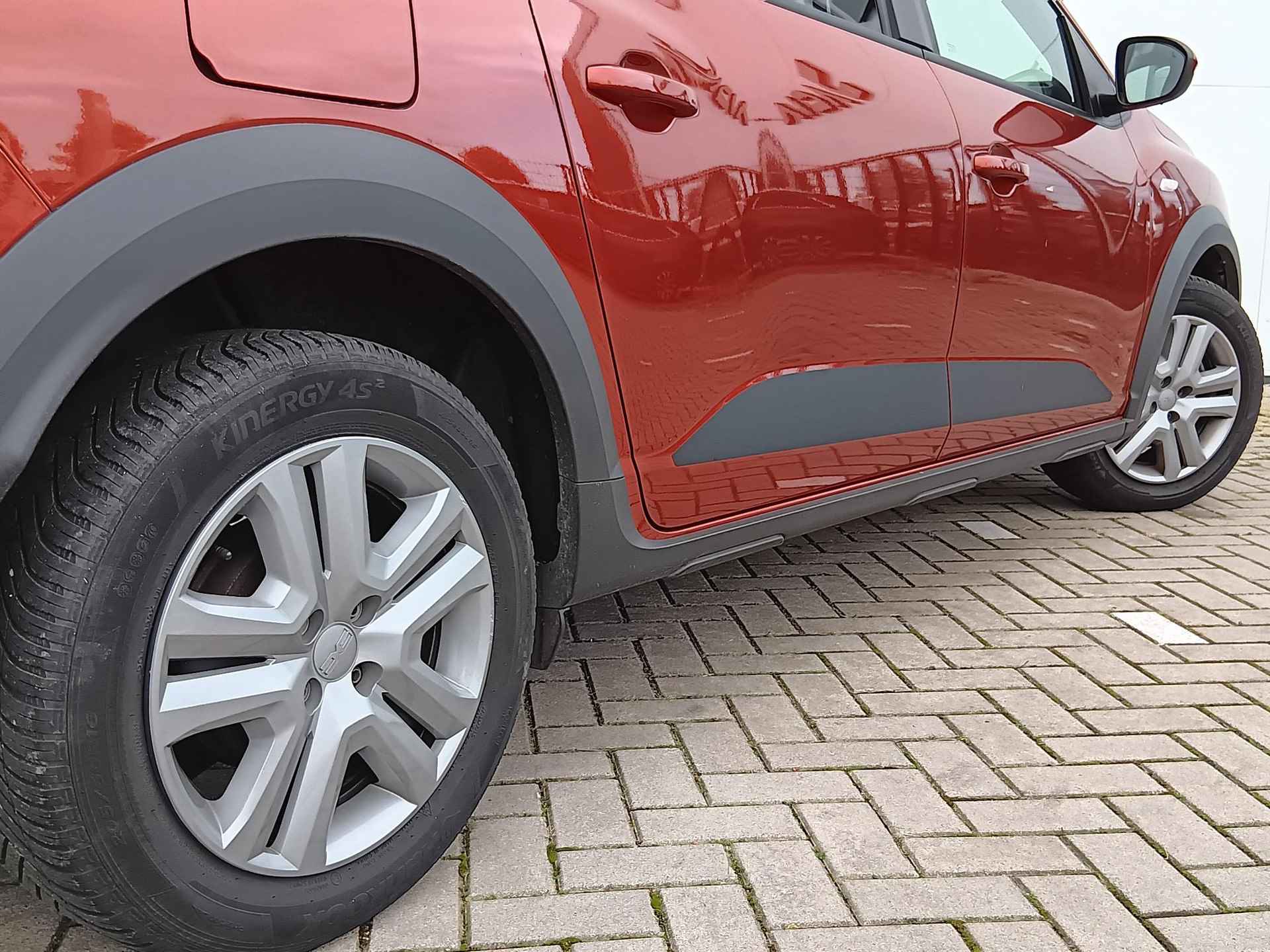 Dacia Jogger 1.0 TCe 110 Expression 7p. 7-Persoons / Navigatie / Parkeersensoren V+A+Camera / Airco / Brake Assist / DAB - 31/36