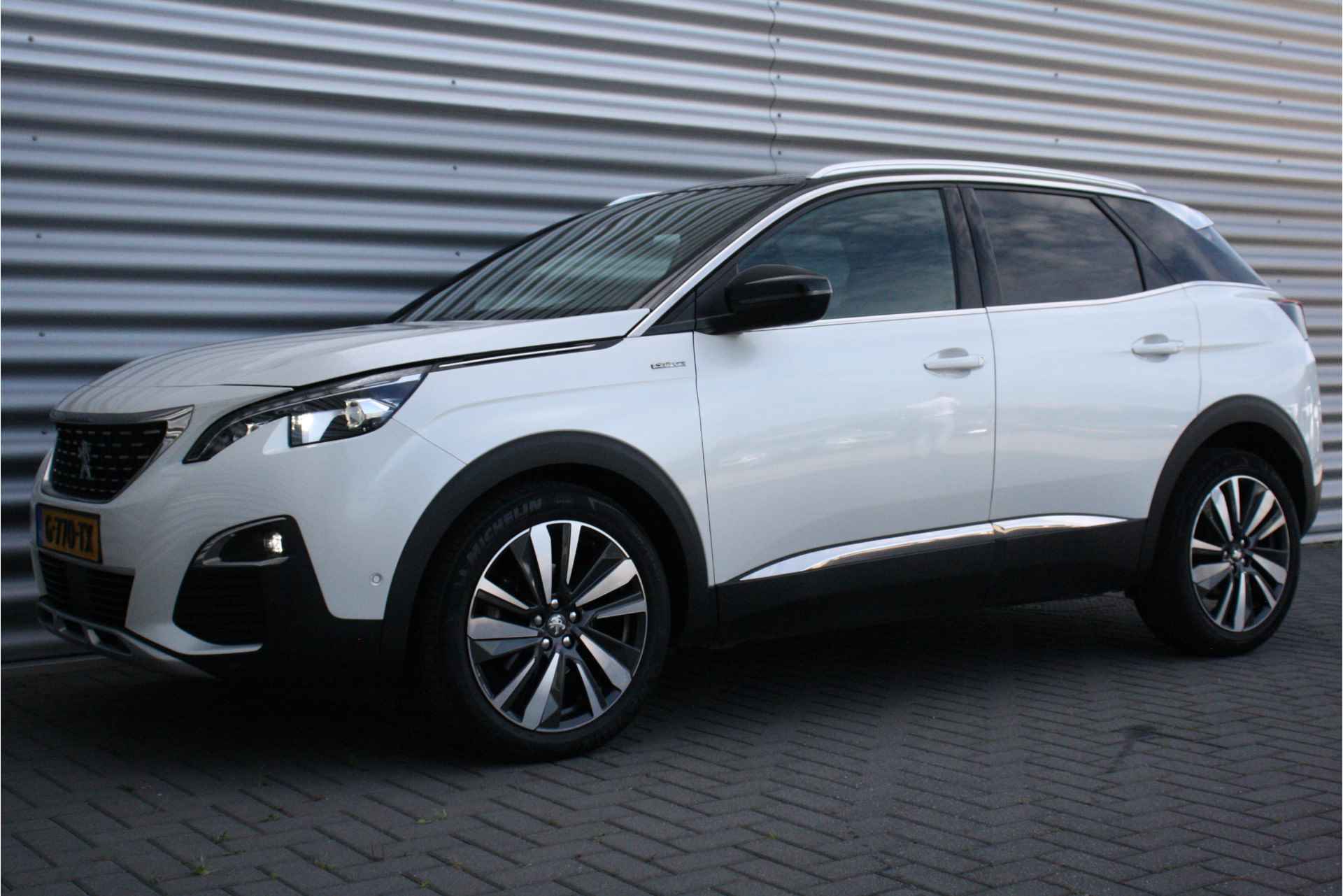 Peugeot 3008 1.2 PURETECH 130PK GT-LINE / NAVI / LEDER / CLIMA / PDC / 19" LMV / CAMERA / FULL-LED / BLUETOOTH / CRUISECONTROL / NIEUWSTAAT ! - 6/37