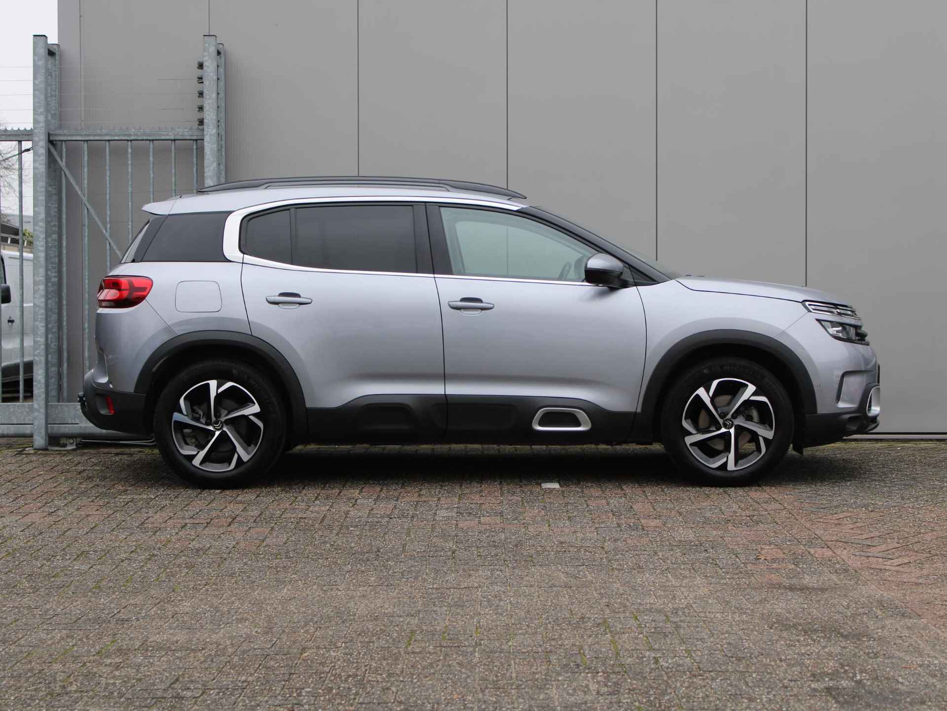 Citroen C5 Aircross 1.2 PureTech Shine Automaat | Navi / Camera / Climate - 8/25