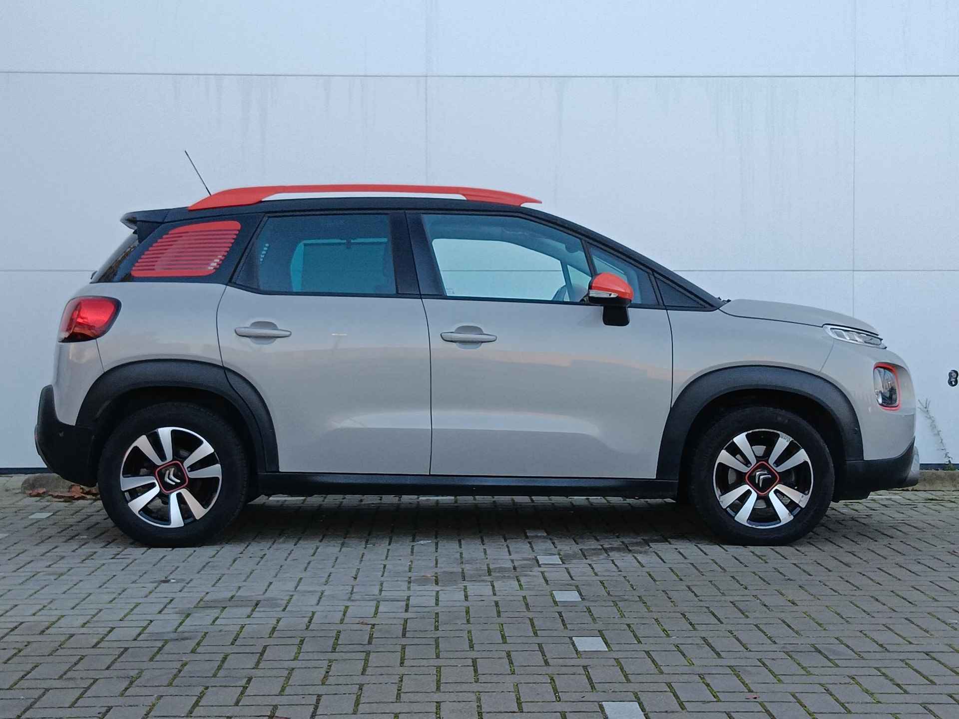 Citroen C3 Aircross 1.2 PureTech 110 EAT6 Shine Automaat / Navigatie / Schuif-Kanteldak / Parkeersensoren + Camera / Climate Control - 12/33