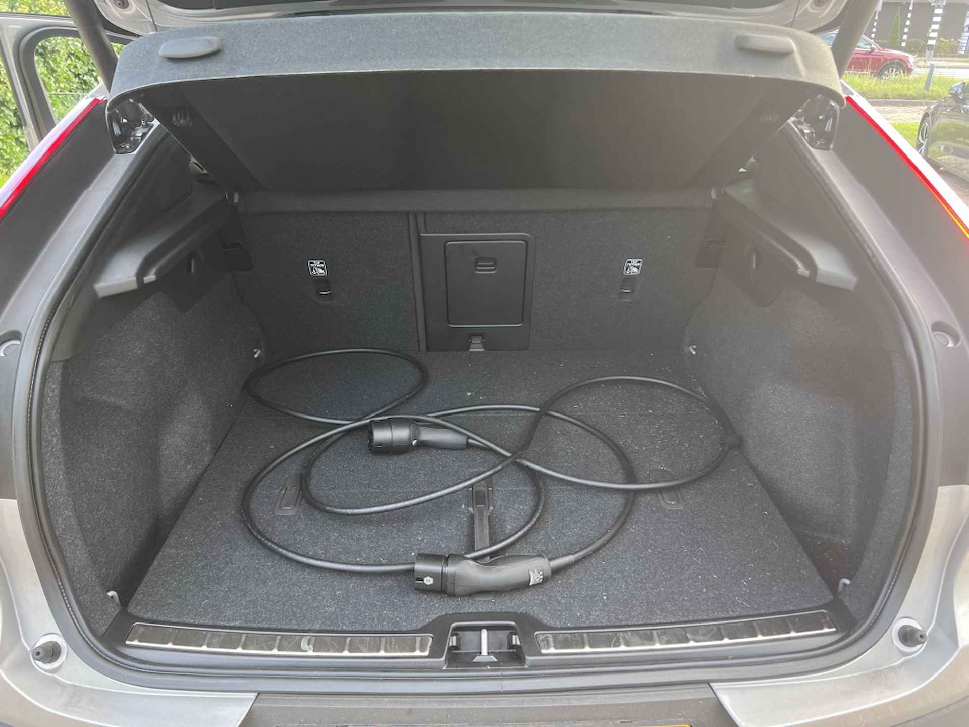 Volvo C40 Extend. Range Ultra 82kWh | DEMO | All-Seasonbanden | 20" LMV | - 19/24