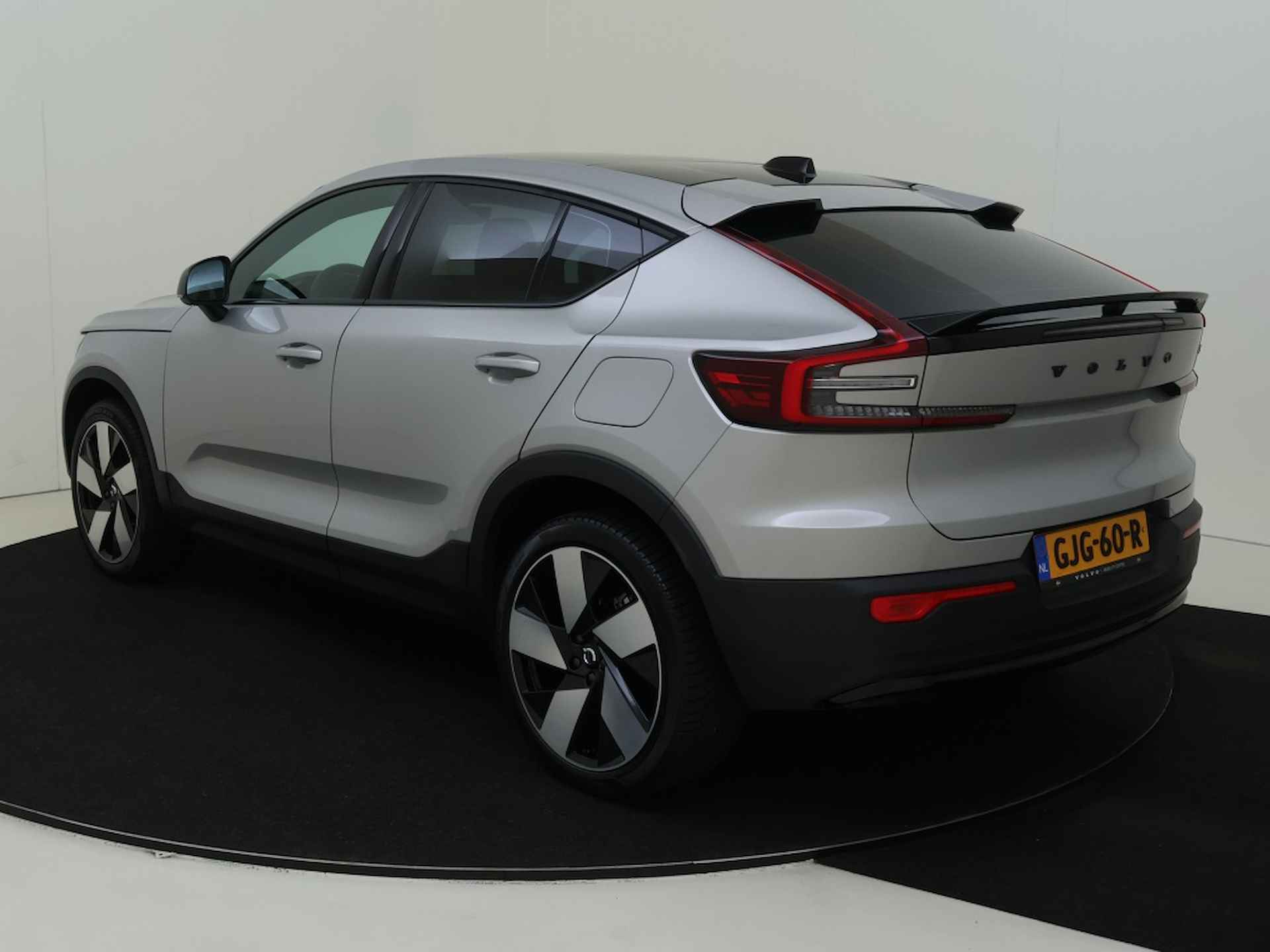 Volvo C40 Extend. Range Ultra 82kWh | All-Seasonbanden | 20" LMV | 360 cam - 4/36