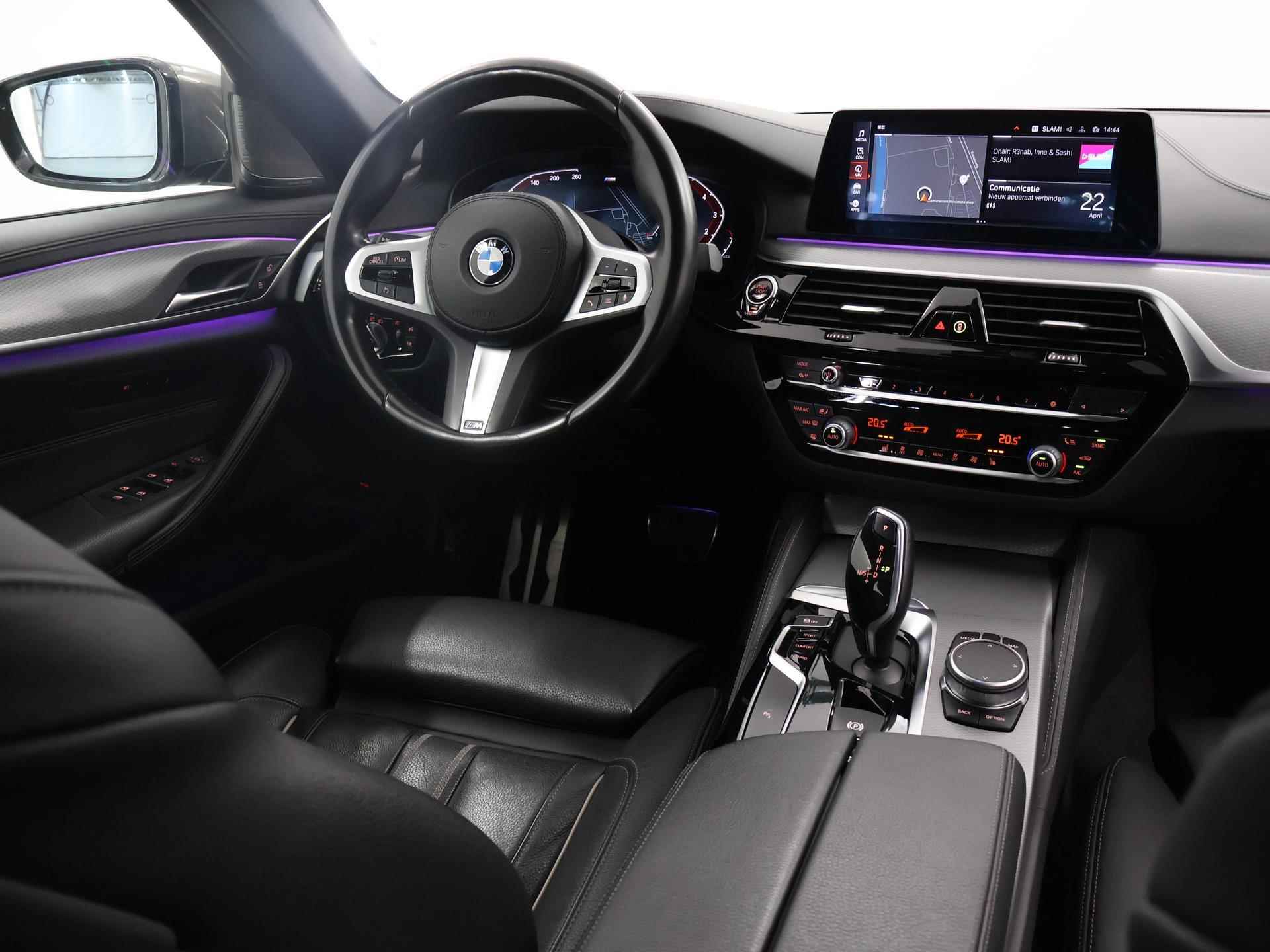 BMW 5-serie 520i High Executive Edition M-Sport | Navigatie | Harman Kardon Sound | Head Up | Digitaal Dashboard | Keyless go | Stoelverwarming | Climate Control | - 10/49