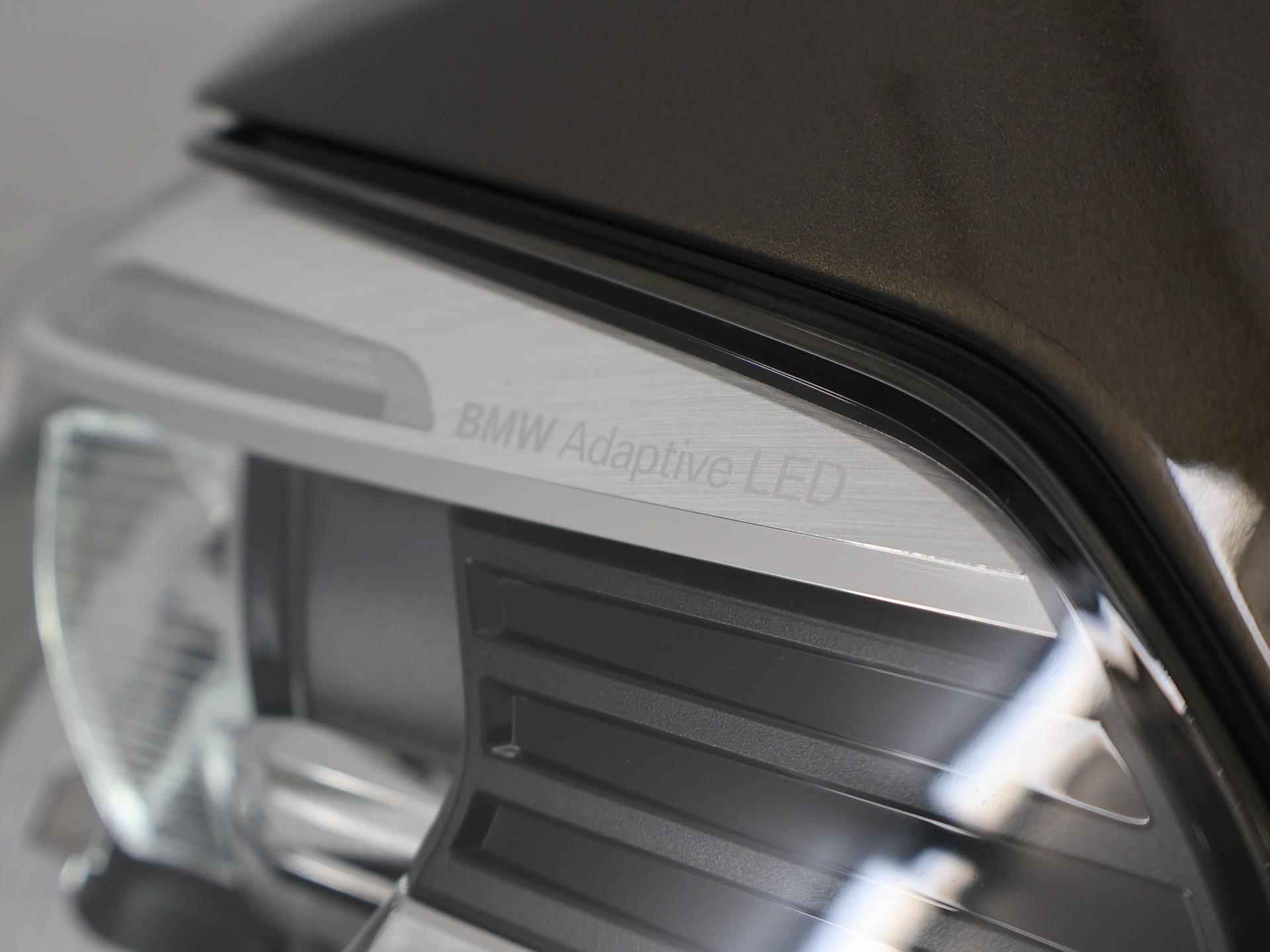 BMW 5-serie 520i High Executive Edition M-Sport | Navigatie | Harman Kardon Sound | Head Up | Digitaal Dashboard | Keyless go | Stoelverwarming | Climate Control | - 45/49