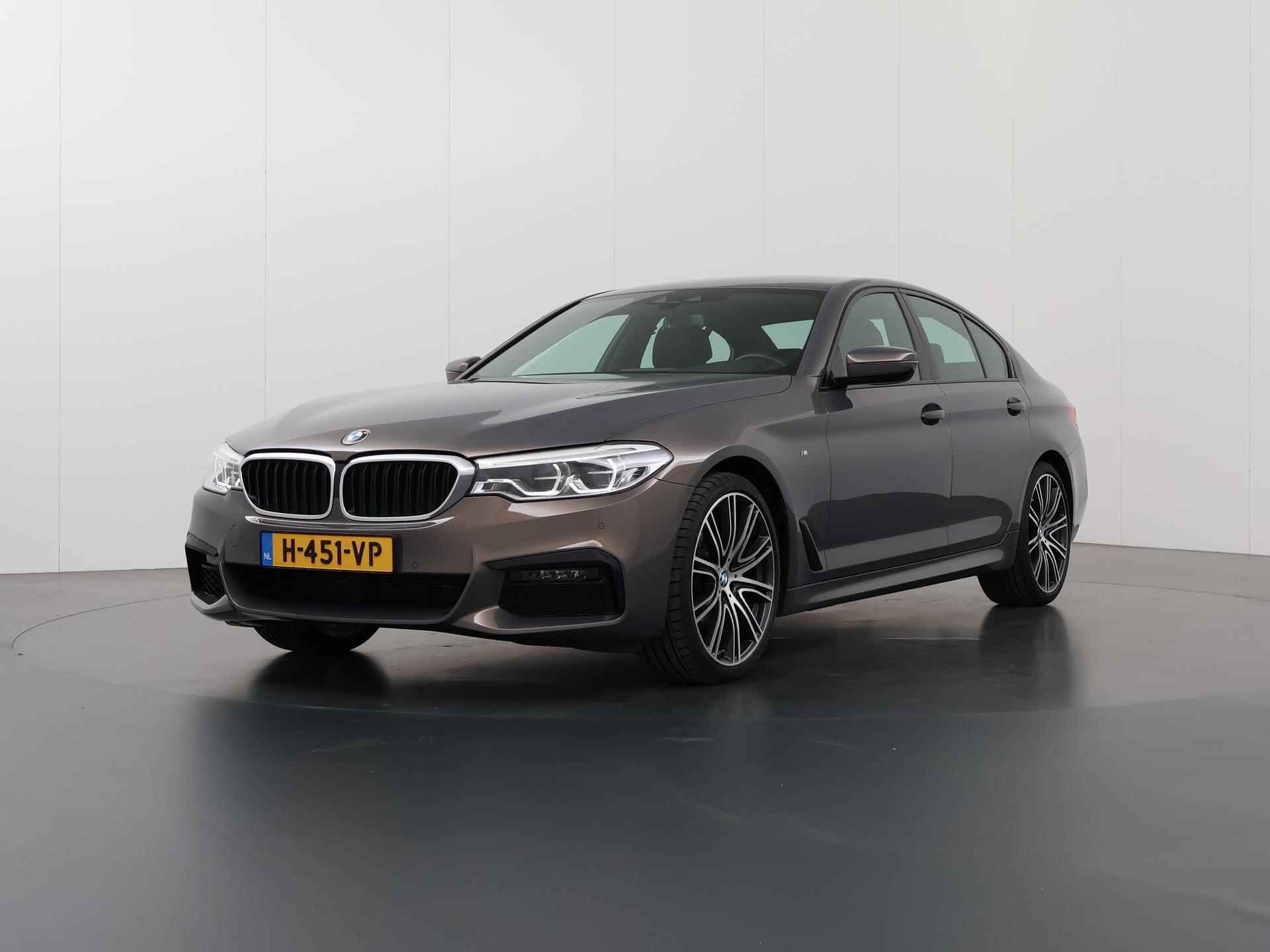 BMW 5-serie 520i High Executive Edition M-Sport | Navigatie | Harman Kardon Sound | Head Up | Digitaal Dashboard | Keyless go | Stoelverwarming | Climate Control | - 49/49